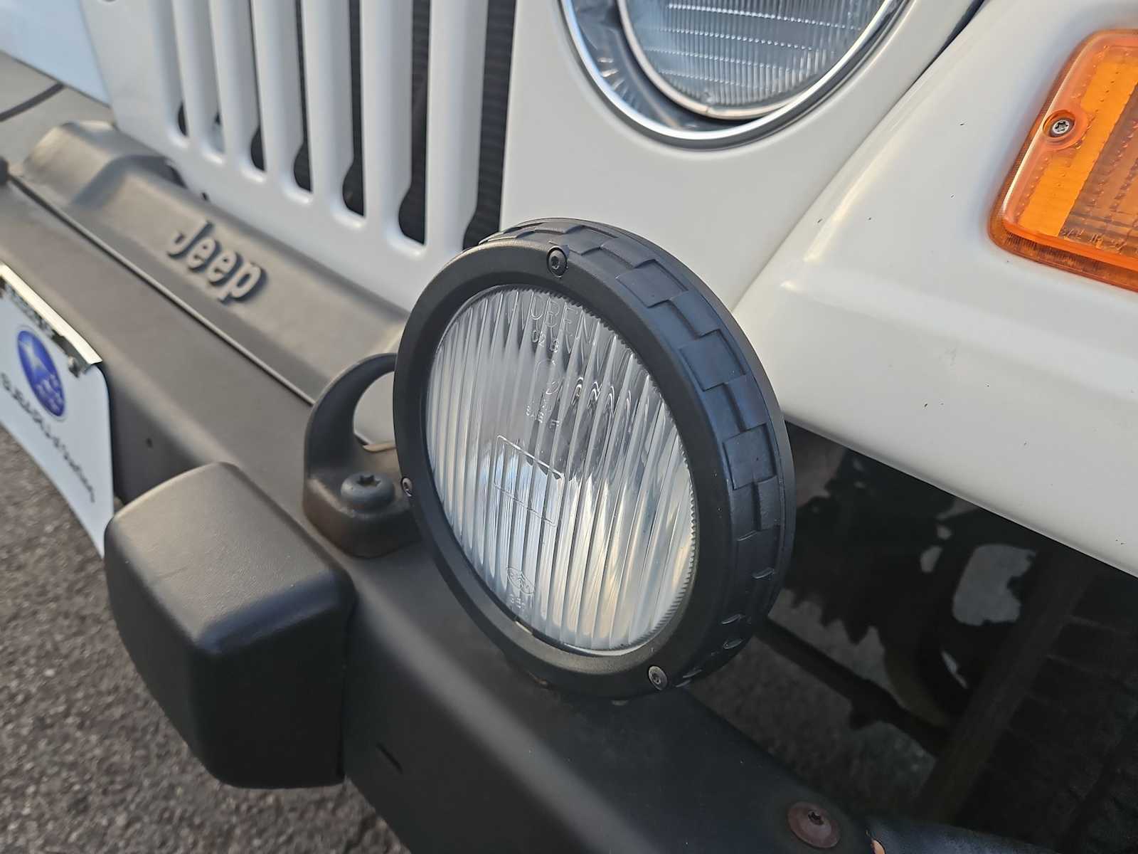 Thumbnail: 2000 Jeep Wrangler - 11