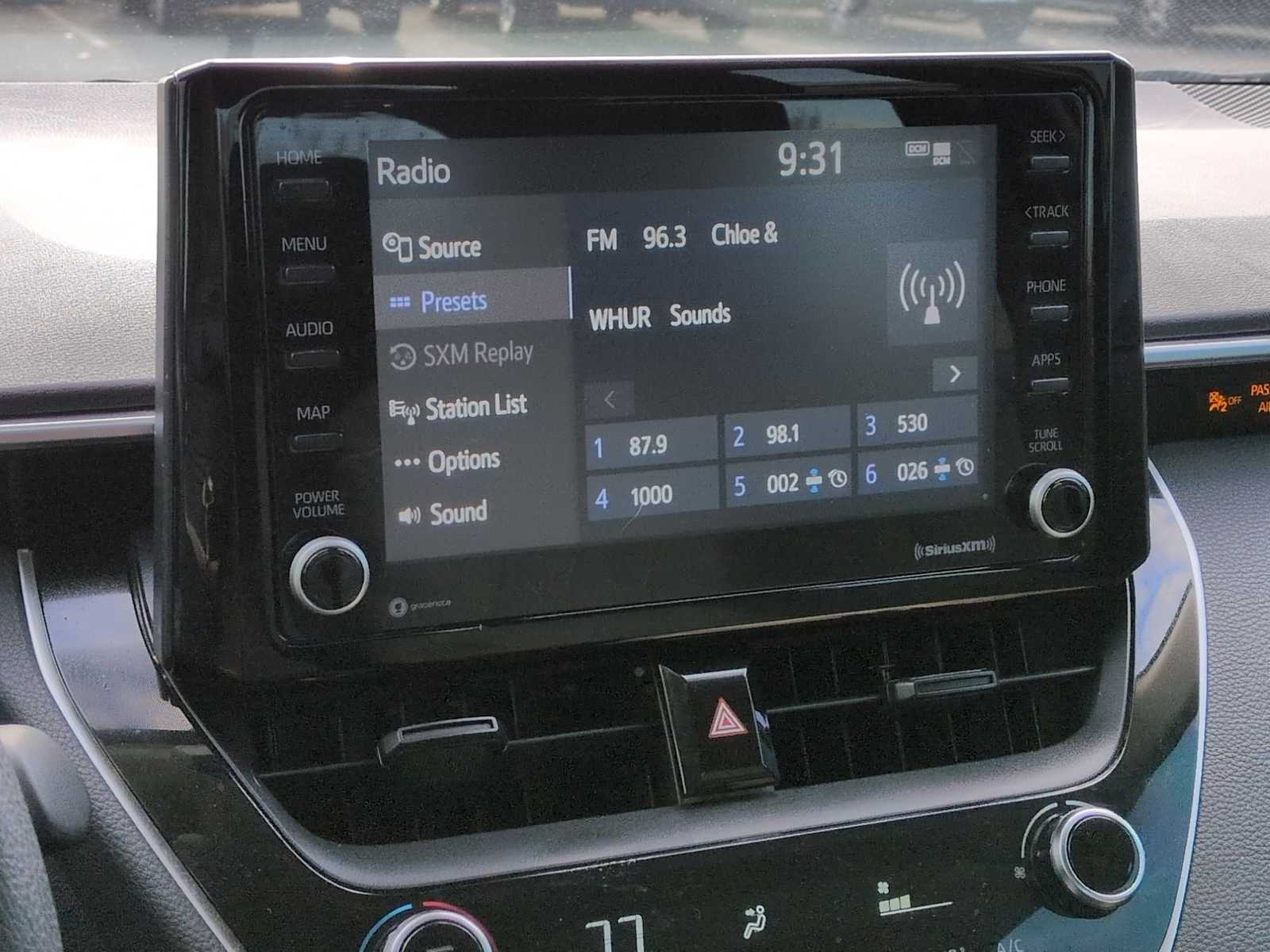 Thumbnail: 2022 Toyota Corolla - 28