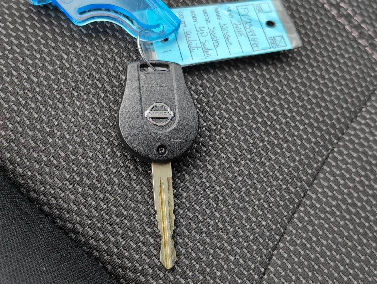 Thumbnail: 2015 Nissan Sentra - 31