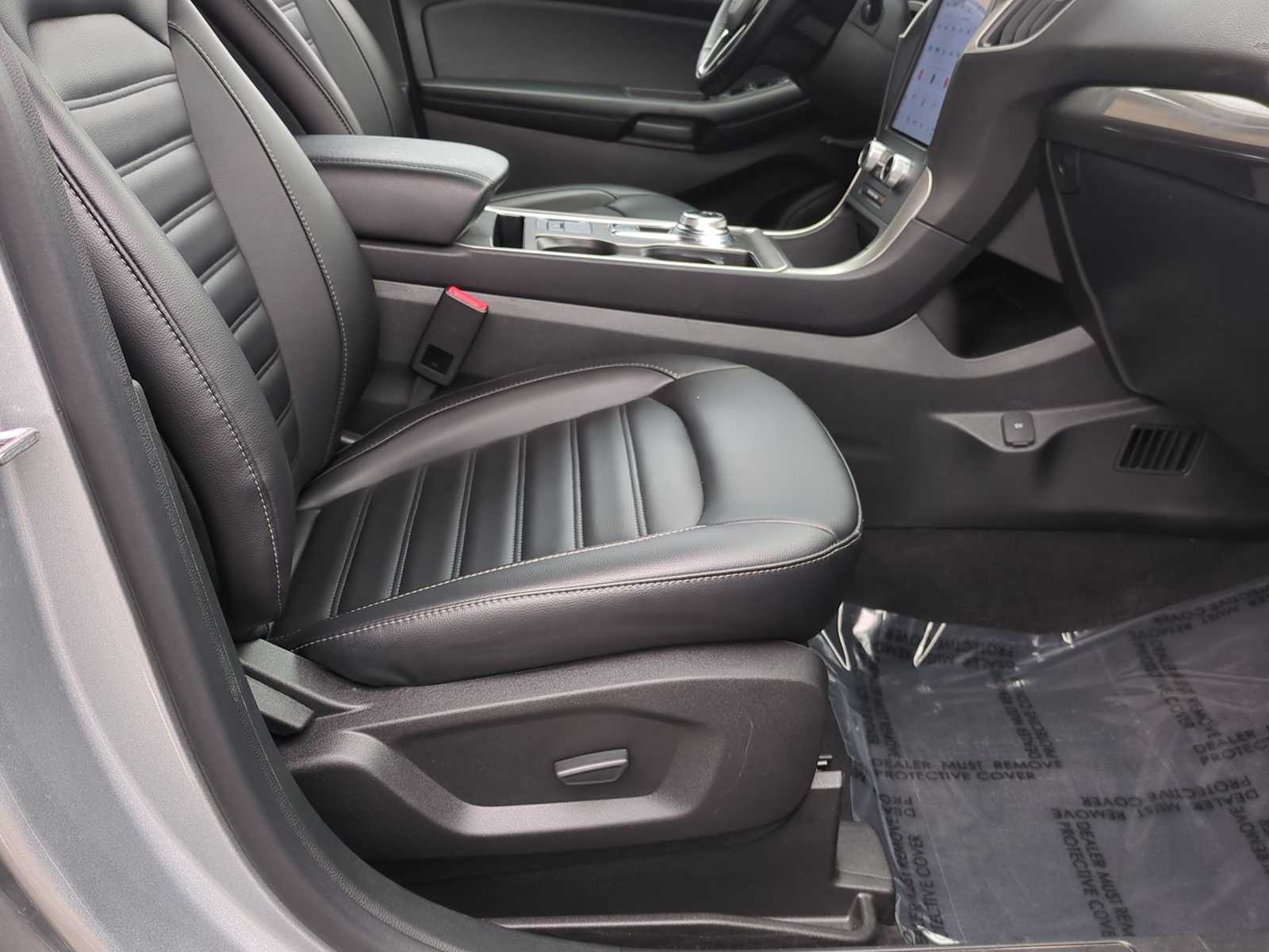 Thumbnail: 2023 Ford Edge - 21