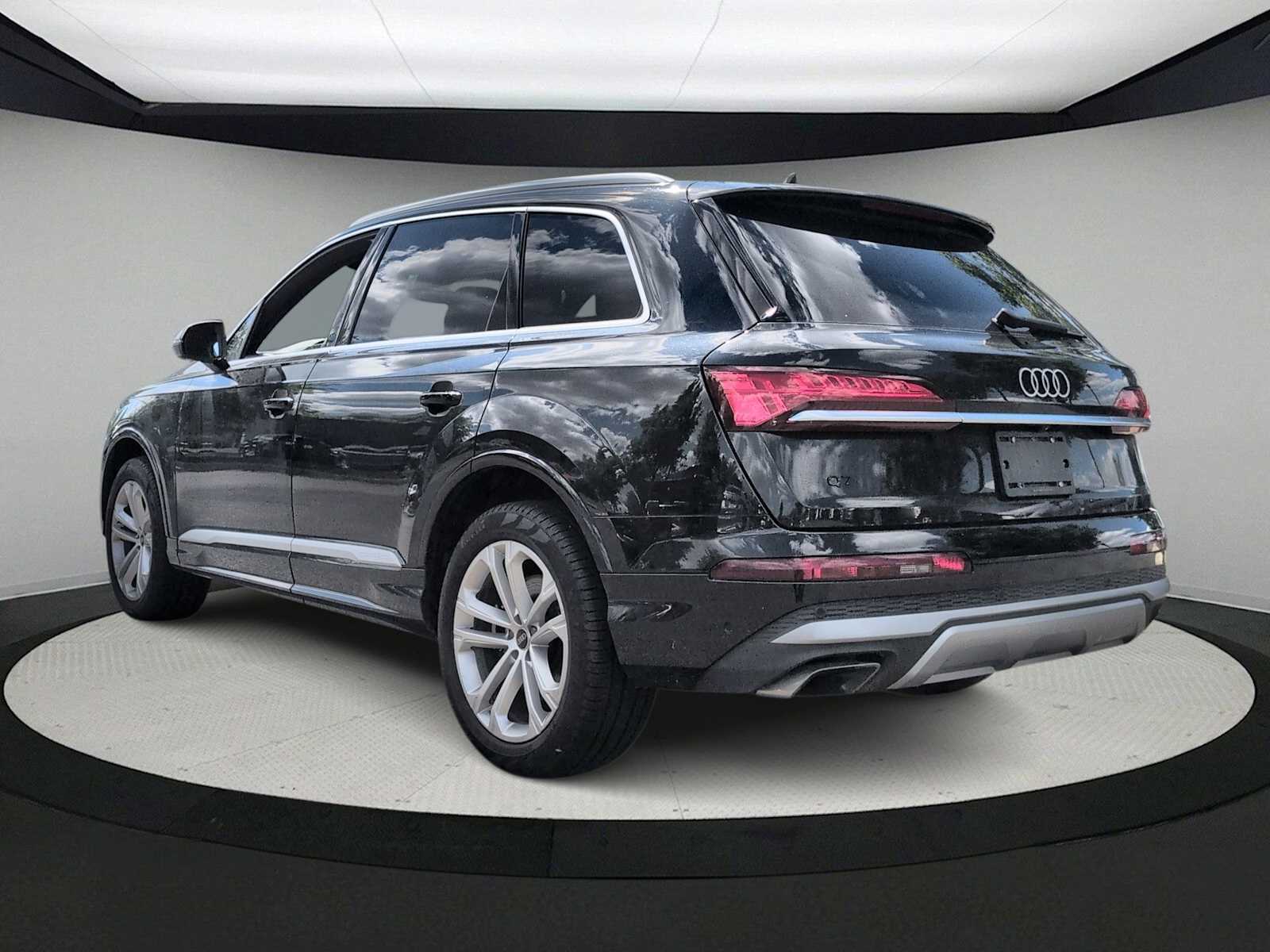 Thumbnail: 2025 Audi Q7 - 6