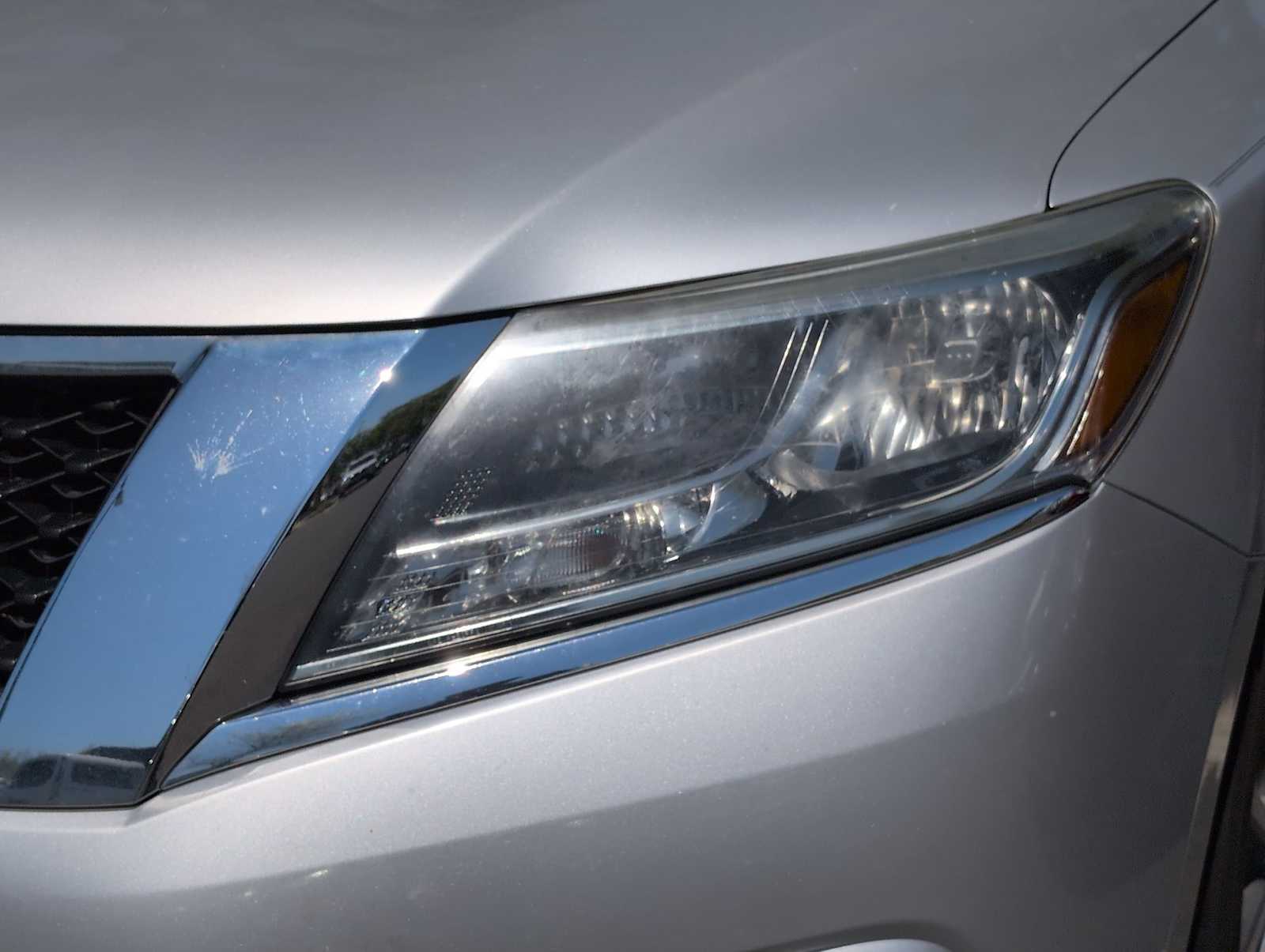 Thumbnail: 2014 Nissan Pathfinder - 11