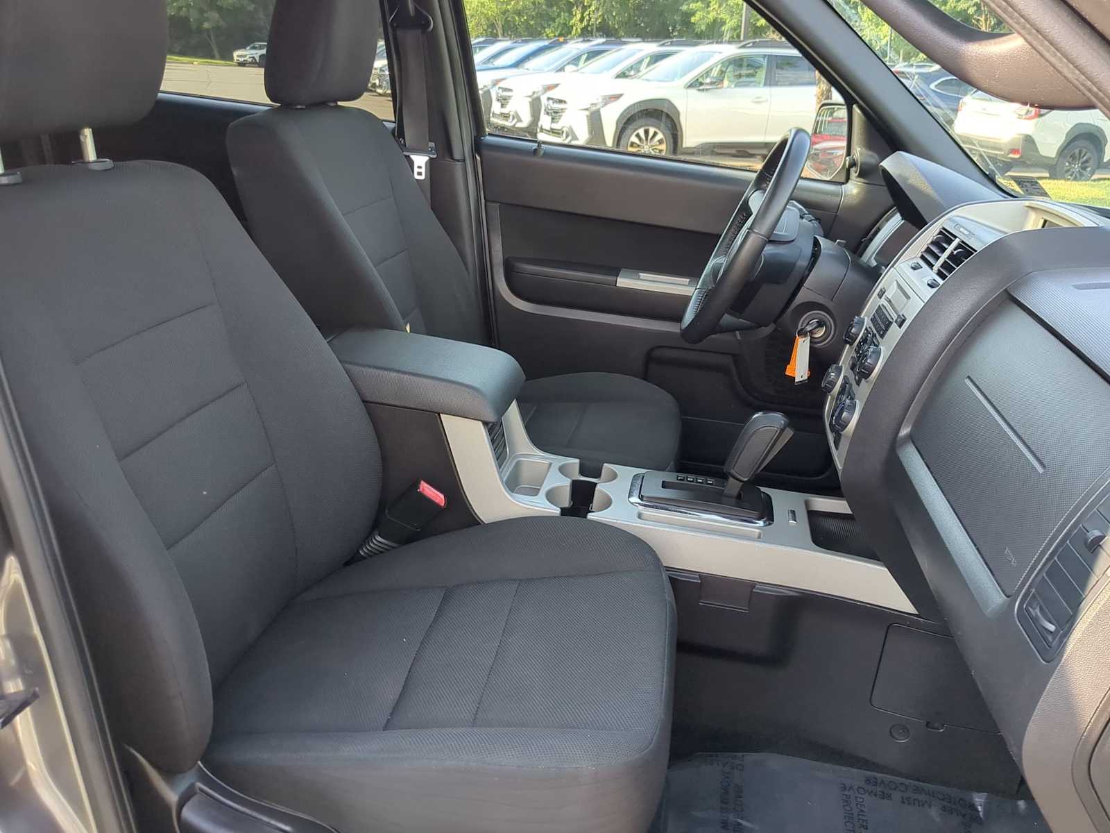 Thumbnail: 2010 Ford Escape - 23