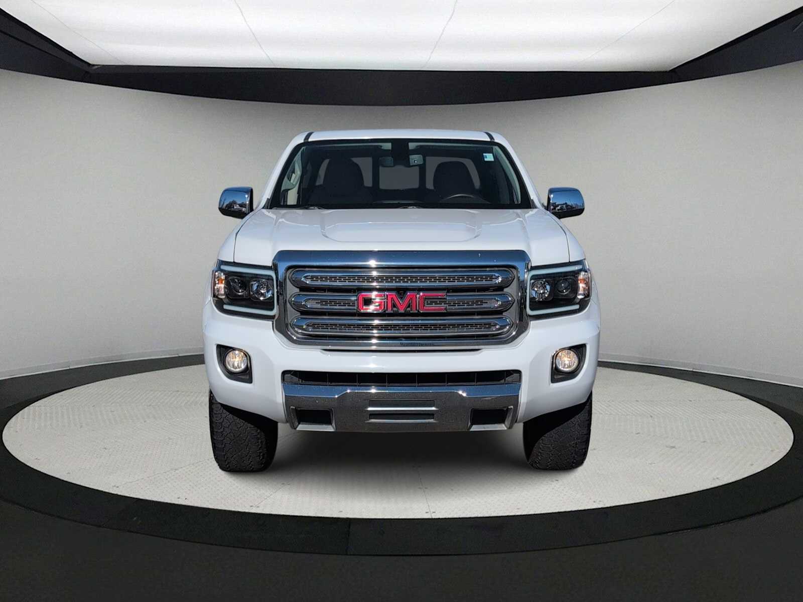 Thumbnail: 2016 GMC Canyon - 3