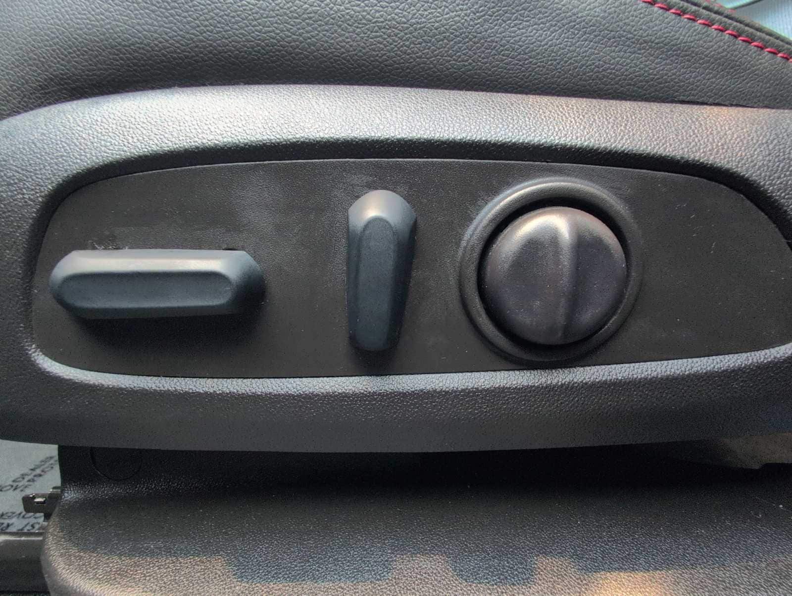 Thumbnail: 2022 Chevrolet Equinox - 18