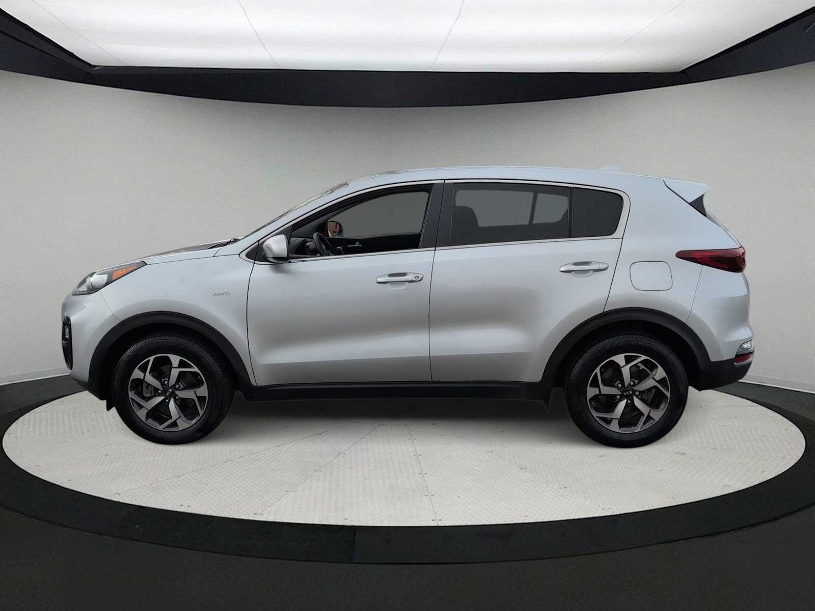 Thumbnail: 2020 Kia Sportage - 5