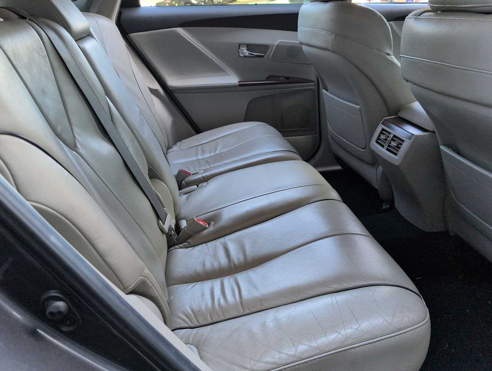 Thumbnail: 2011 Toyota Venza - 20