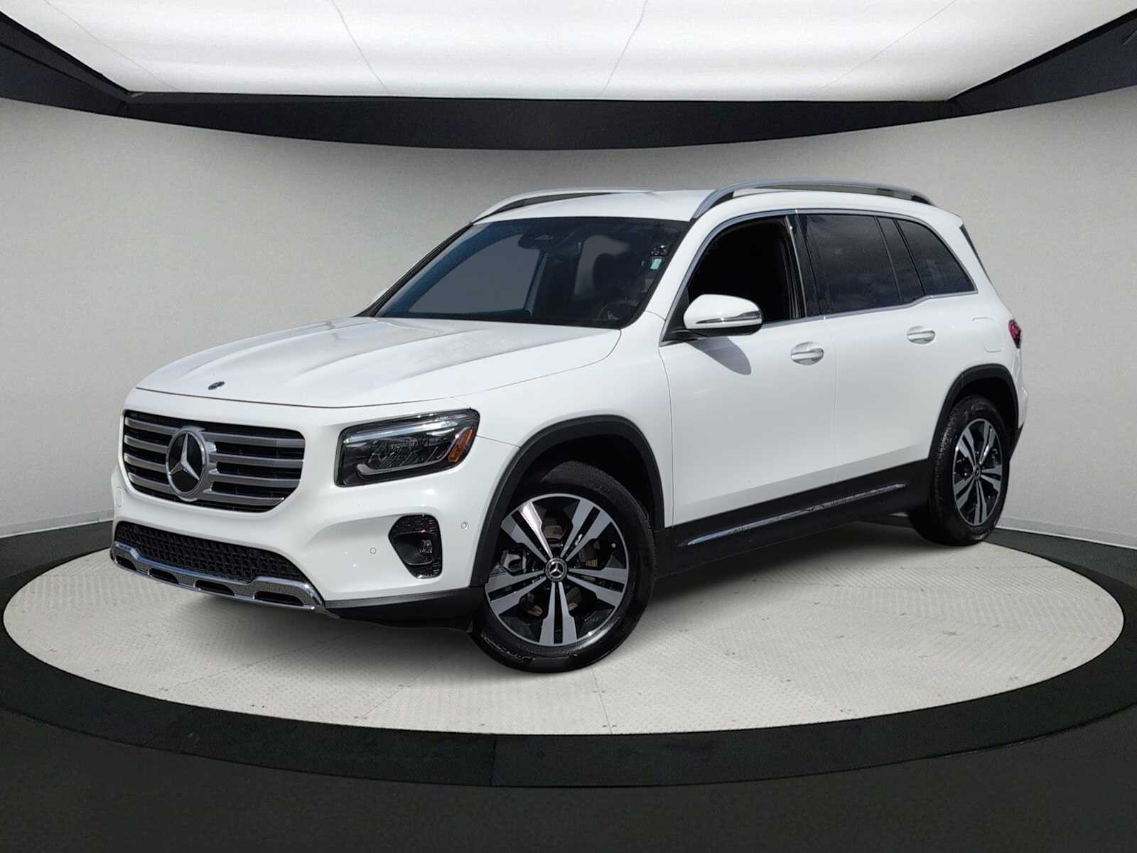 Thumbnail: 2024 Mercedes-Benz GLB - 1