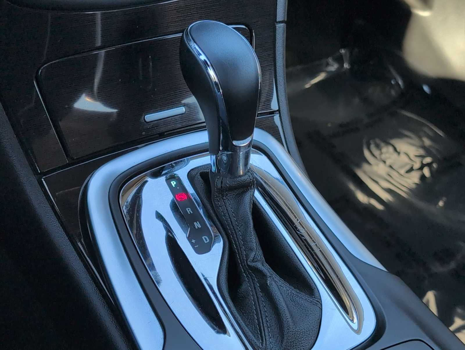 Thumbnail: 2014 Buick Regal - 29