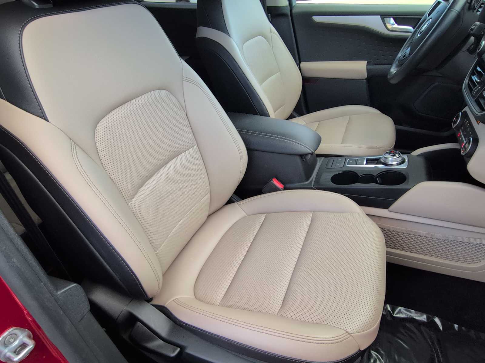 Thumbnail: 2020 Ford Escape - 23