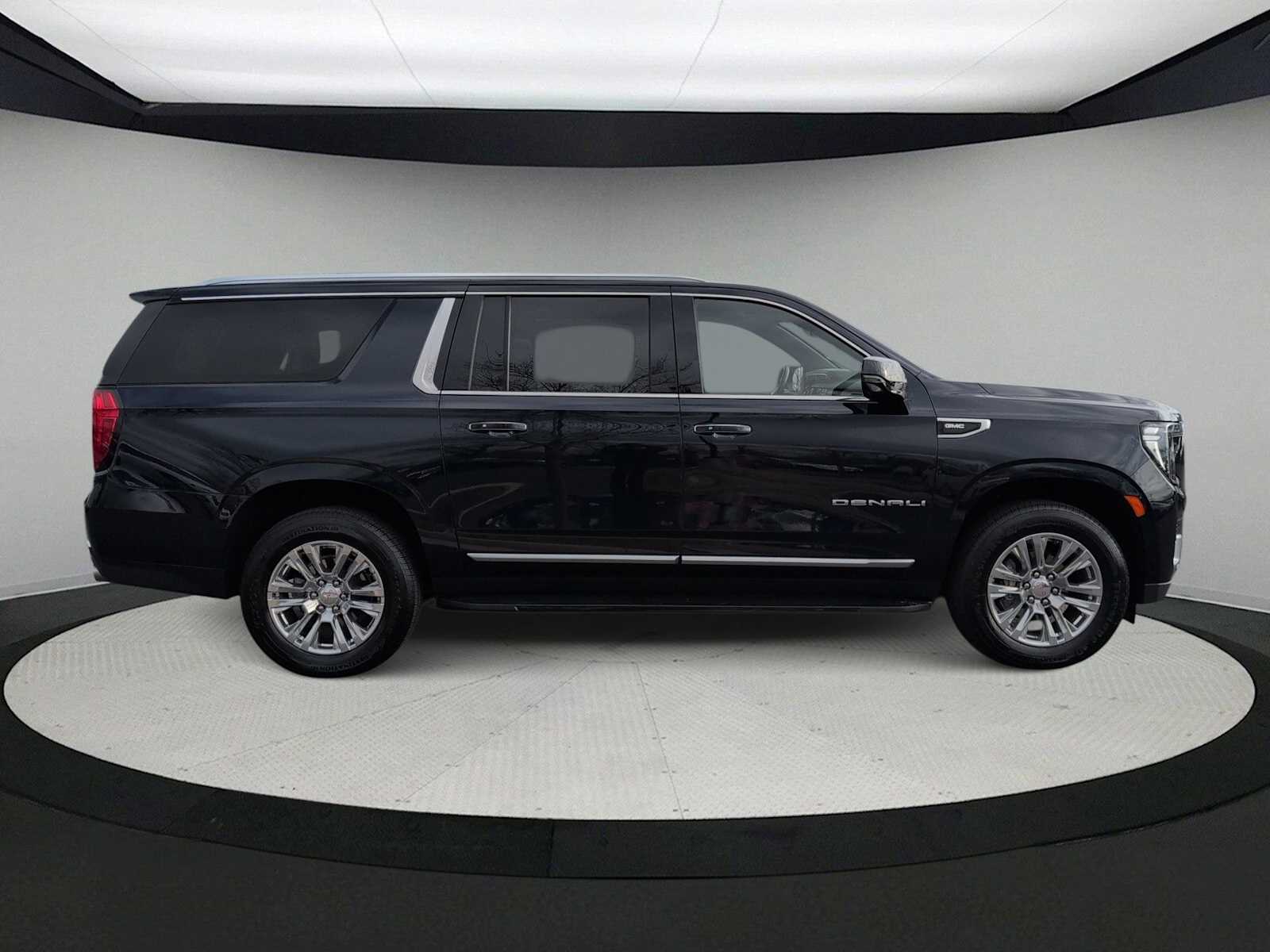 Thumbnail: 2024 GMC Yukon XL - 9