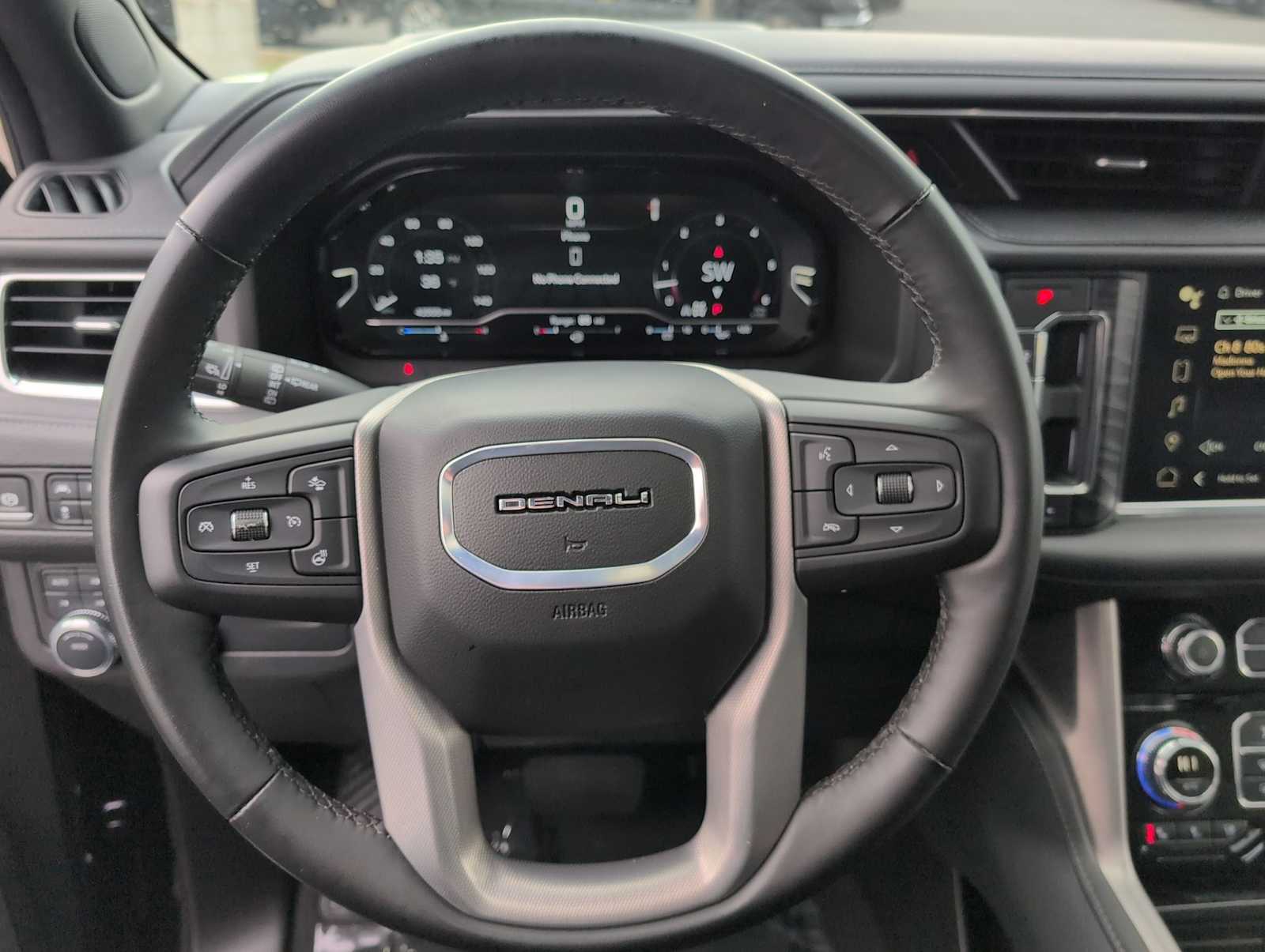 Thumbnail: 2024 GMC Yukon XL - 25