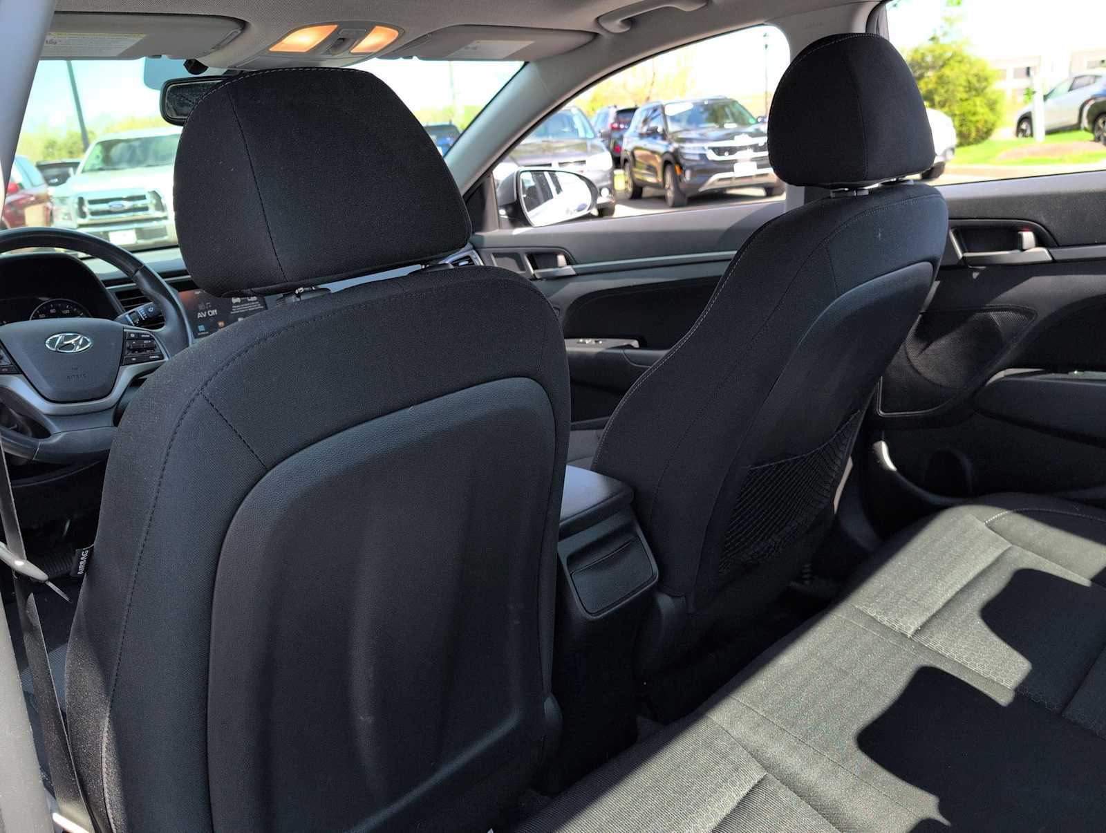 Thumbnail: 2018 Hyundai Elantra - 17