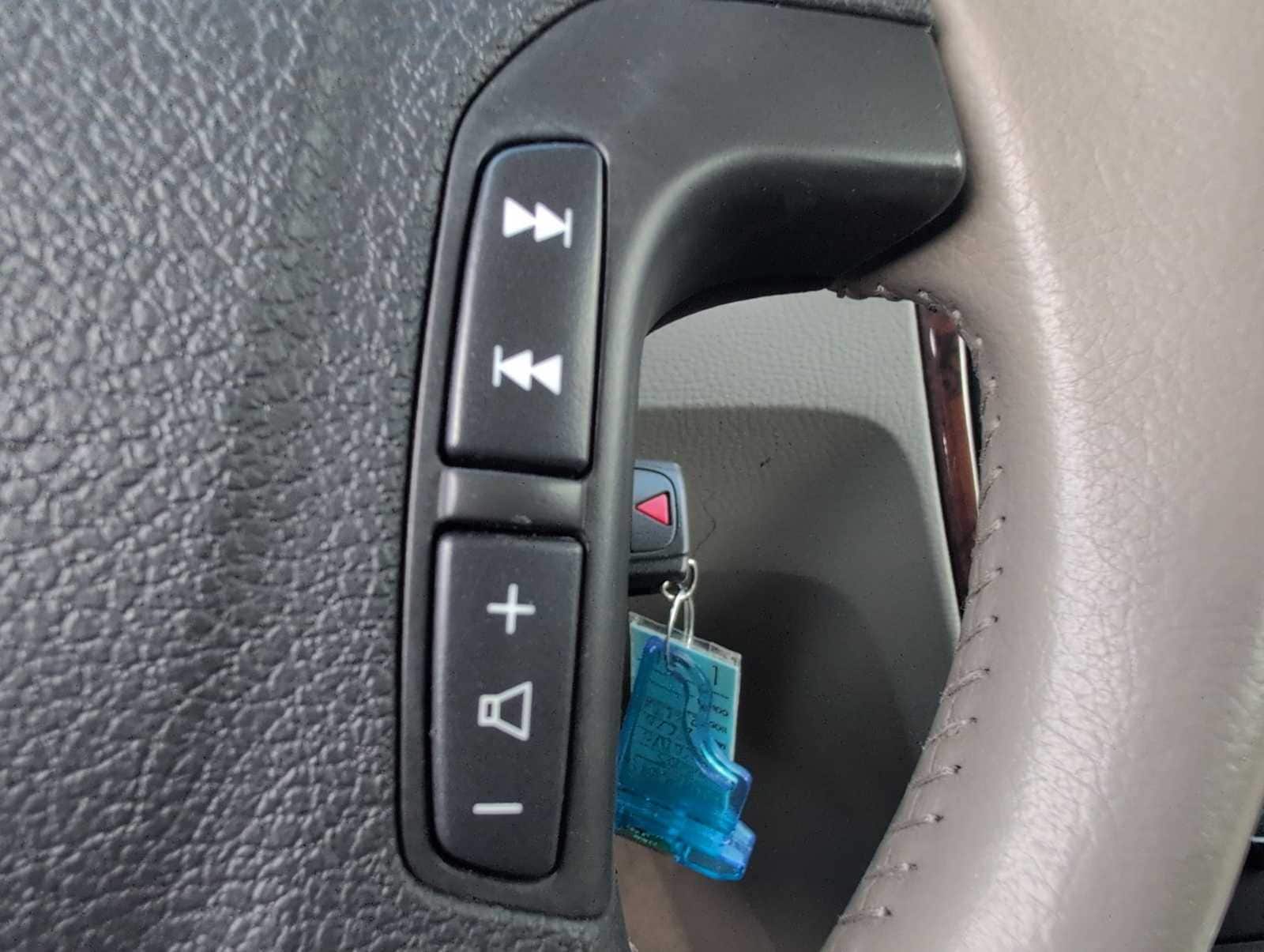 Thumbnail: 2005 Volvo XC70 - 24