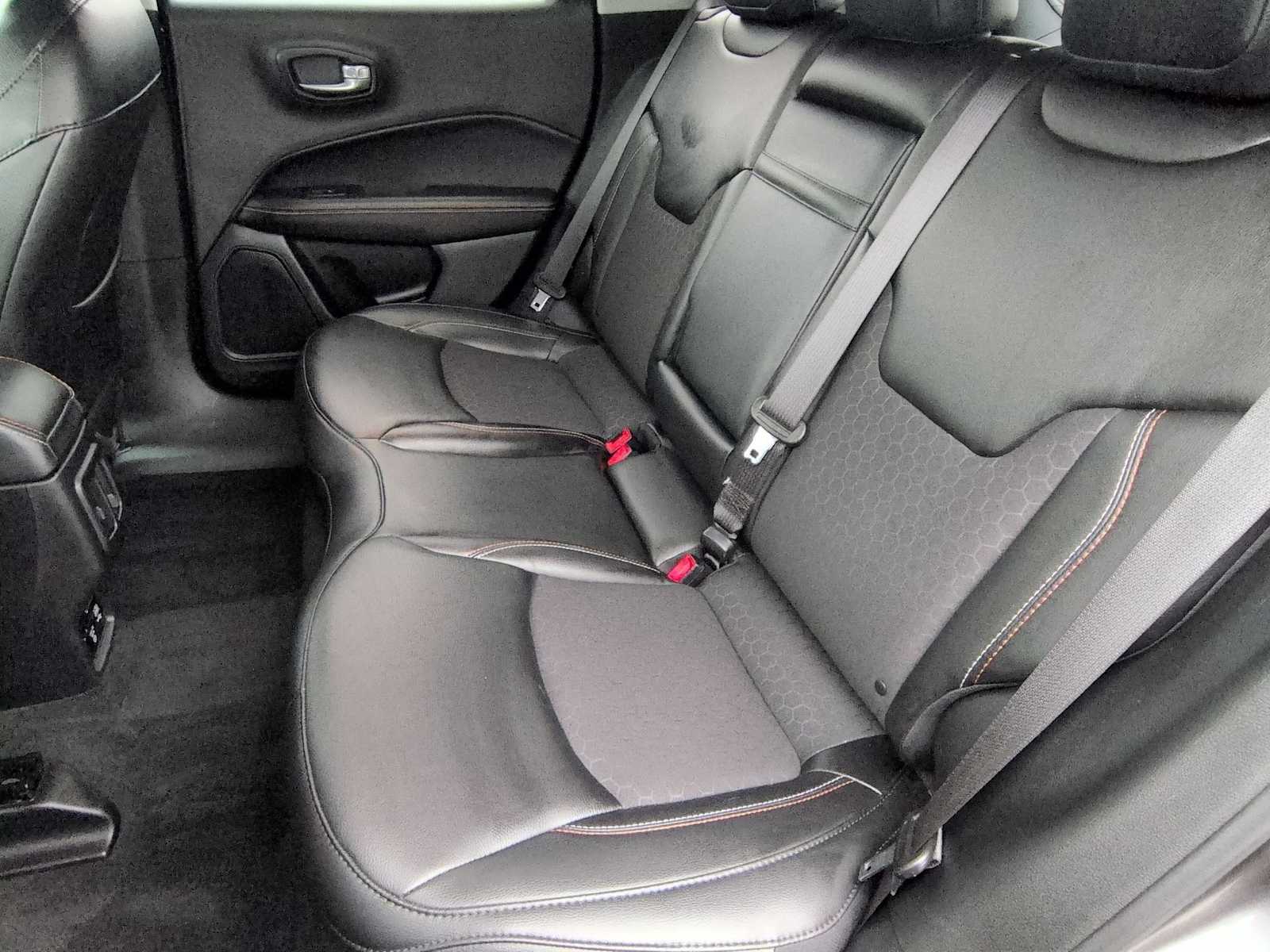 Thumbnail: 2019 Jeep Compass - 20