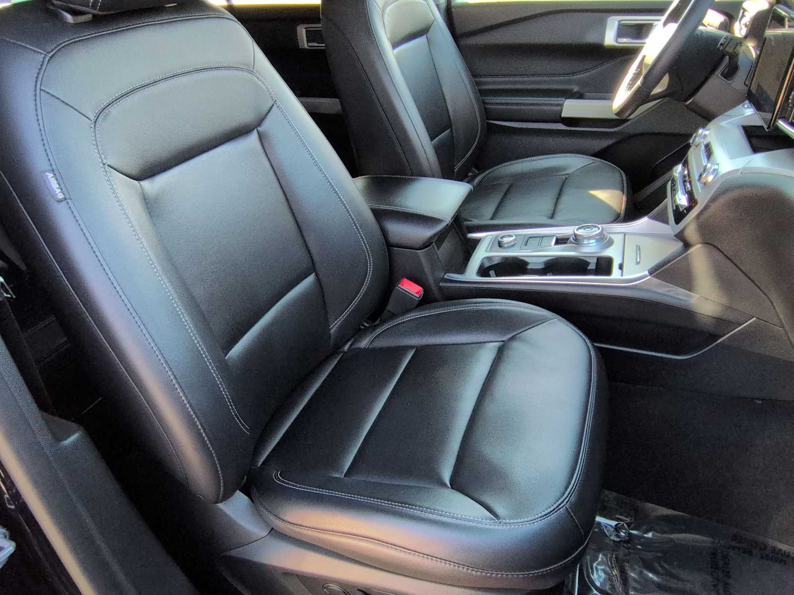 Thumbnail: 2023 Ford Explorer - 22