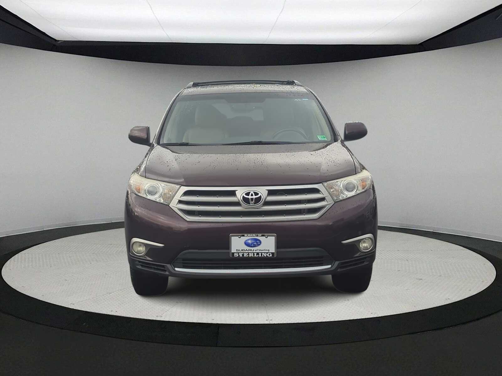 Thumbnail: 2013 Toyota Highlander - 3