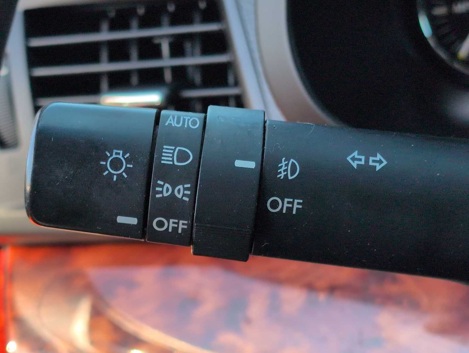 Thumbnail: 2011 Subaru Outback - 26