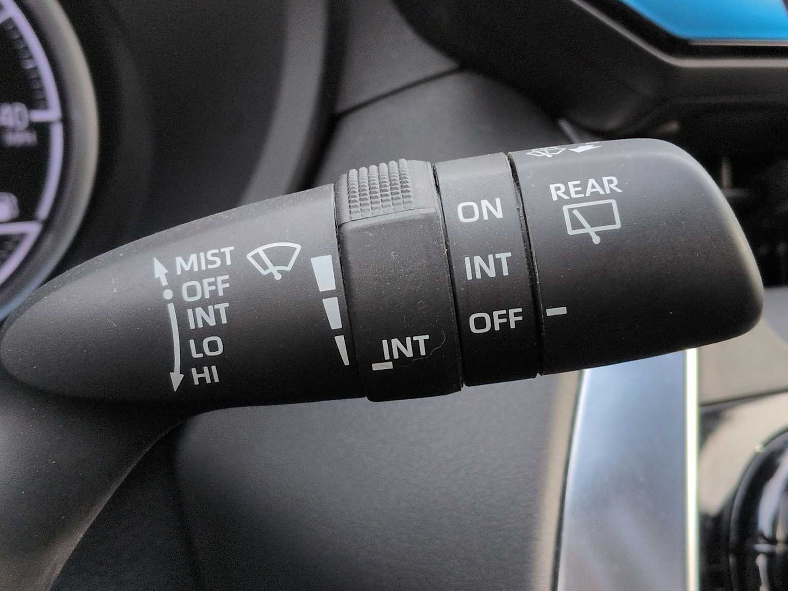 Thumbnail: 2022 Toyota Venza - 25