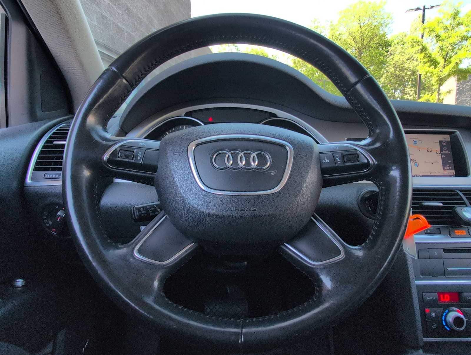 Thumbnail: 2013 Audi Q7 - 22