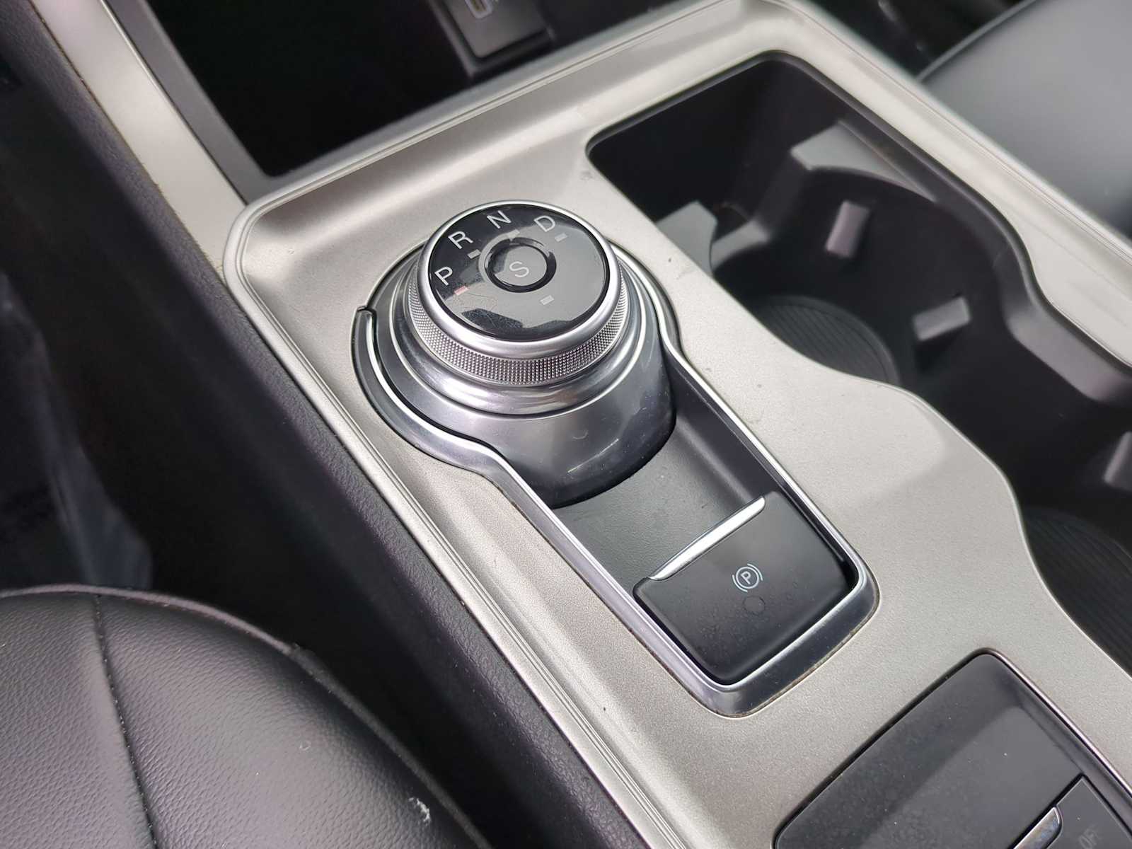 Thumbnail: 2023 Ford Edge - 30