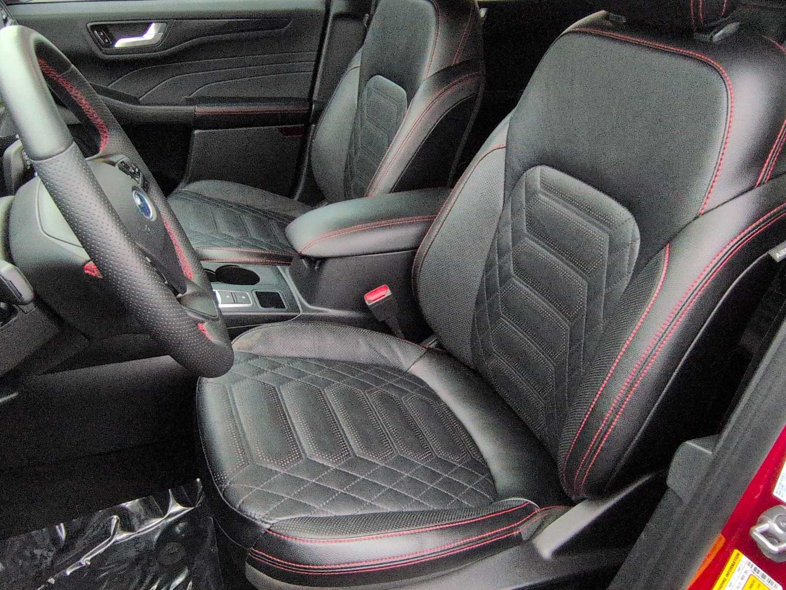 Thumbnail: 2023 Ford Escape - 17