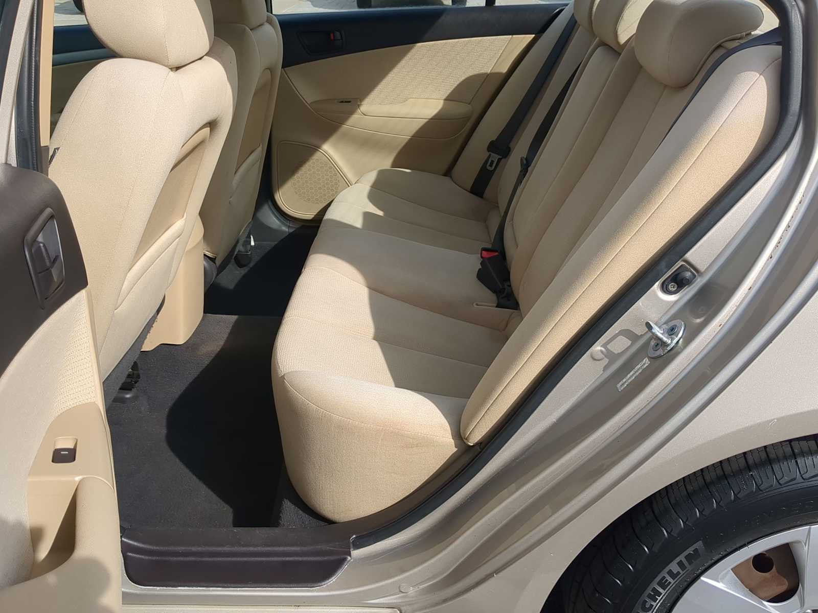 Thumbnail: 2010 Hyundai Sonata - 20