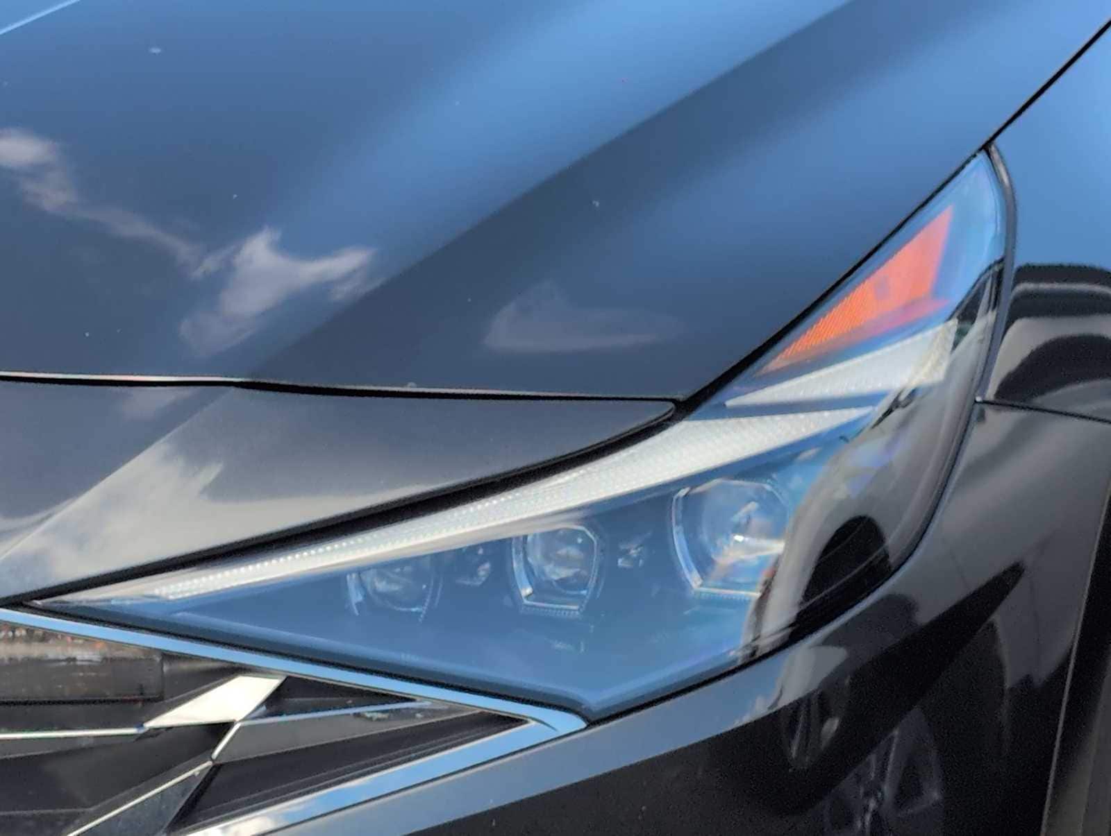 Thumbnail: 2023 Hyundai Elantra - 11