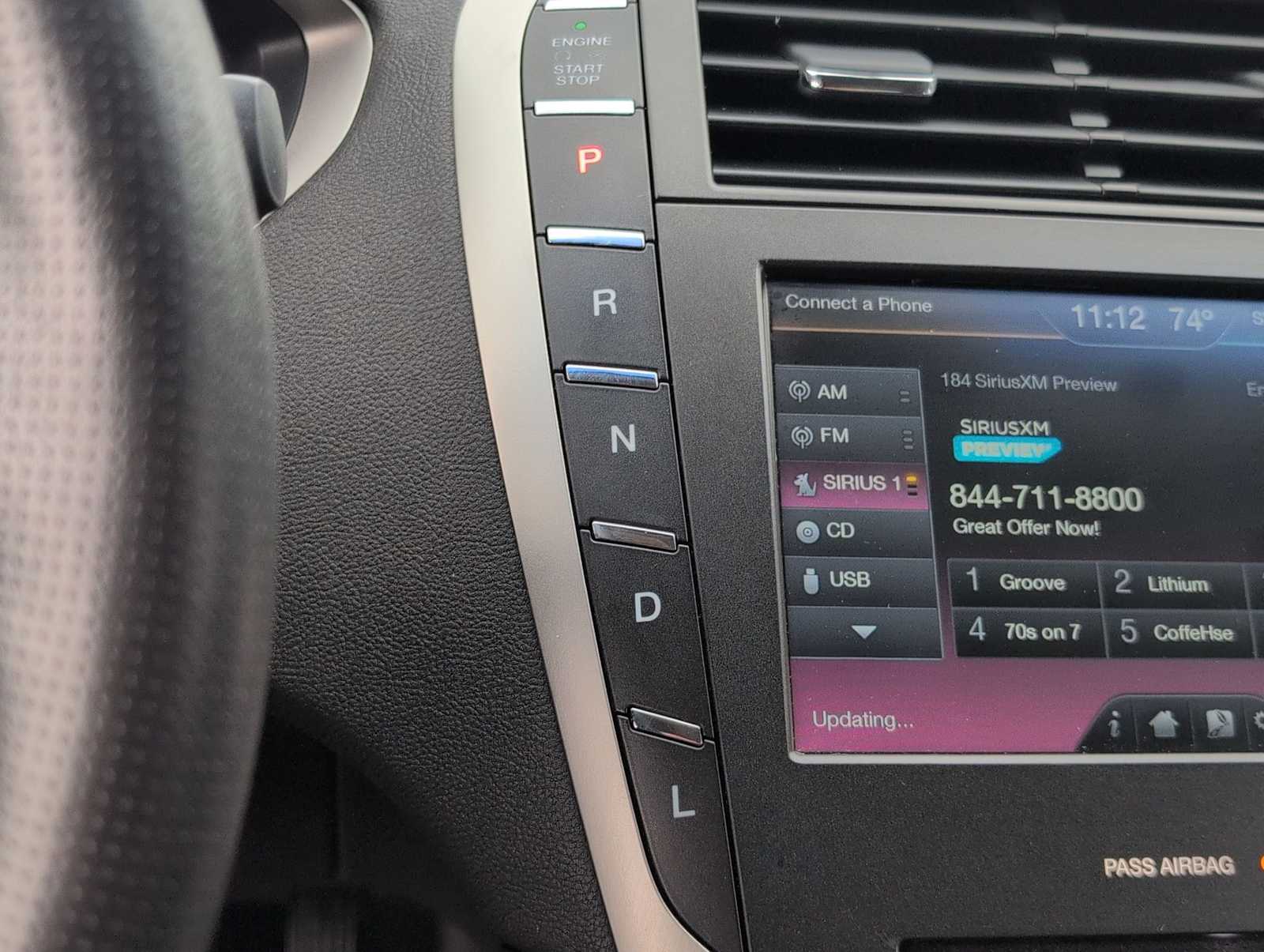 Thumbnail: 2014 Lincoln MKZ - 30