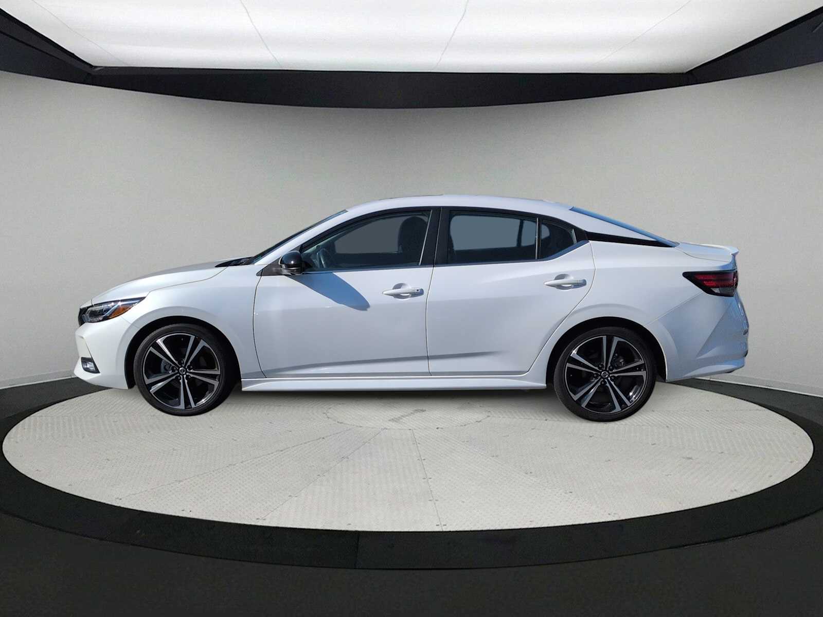 Thumbnail: 2022 Nissan Sentra - 5
