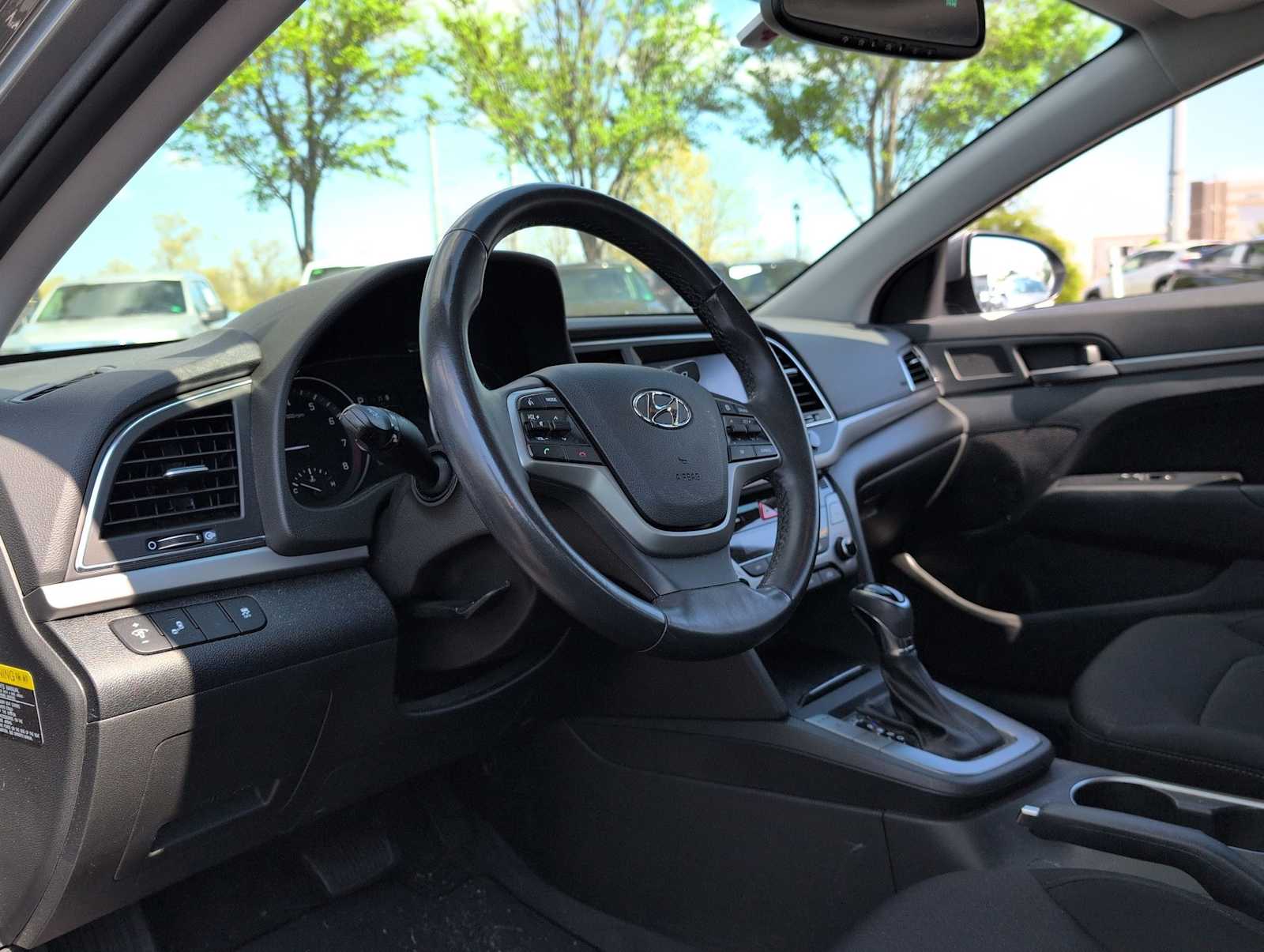 Thumbnail: 2018 Hyundai Elantra - 10