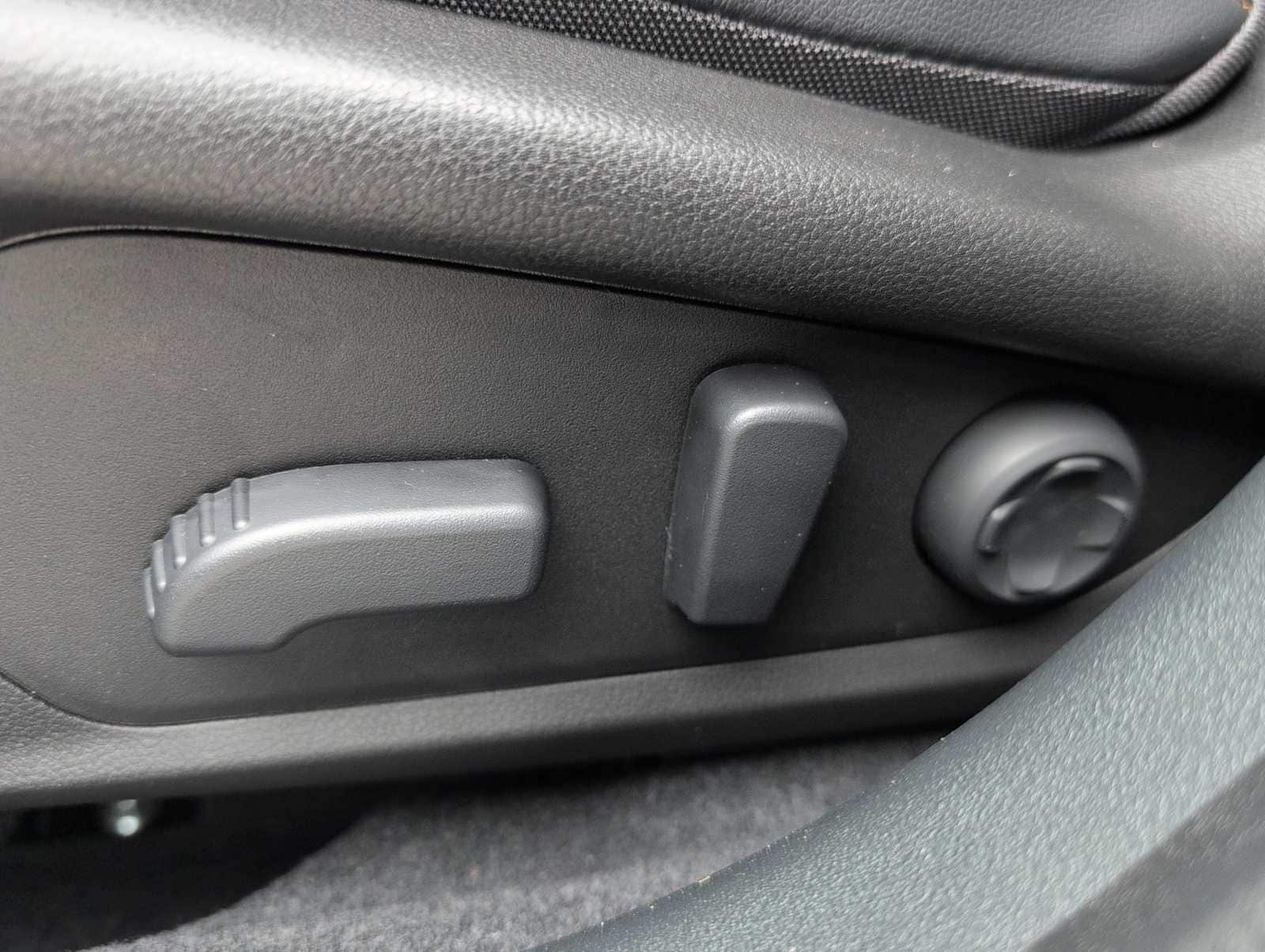 Thumbnail: 2026 Subaru Outback - 17