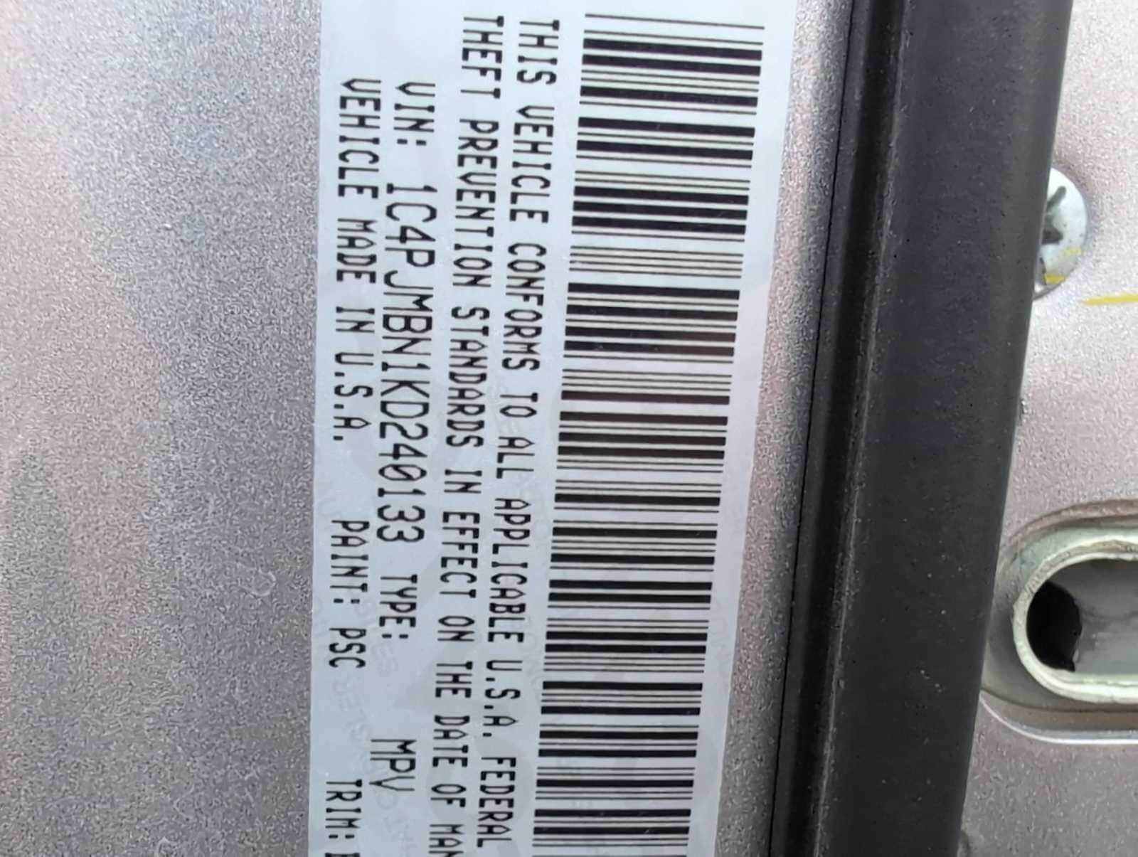 Thumbnail: 2019 Jeep Cherokee - 38