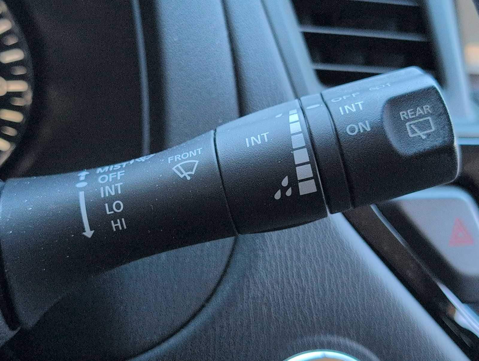 Thumbnail: 2014 Nissan Pathfinder - 25