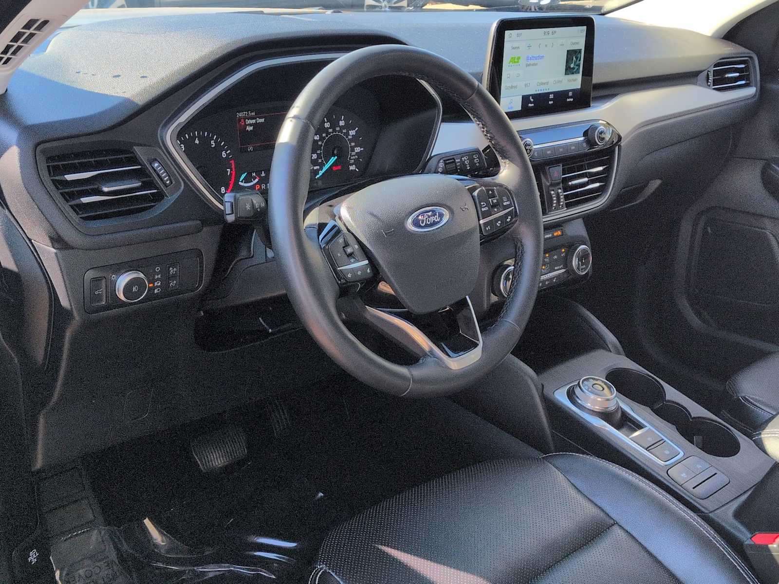 Thumbnail: 2022 Ford Escape - 16