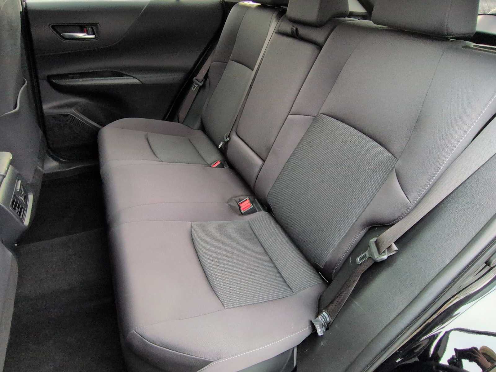 Thumbnail: 2022 Toyota Venza - 19