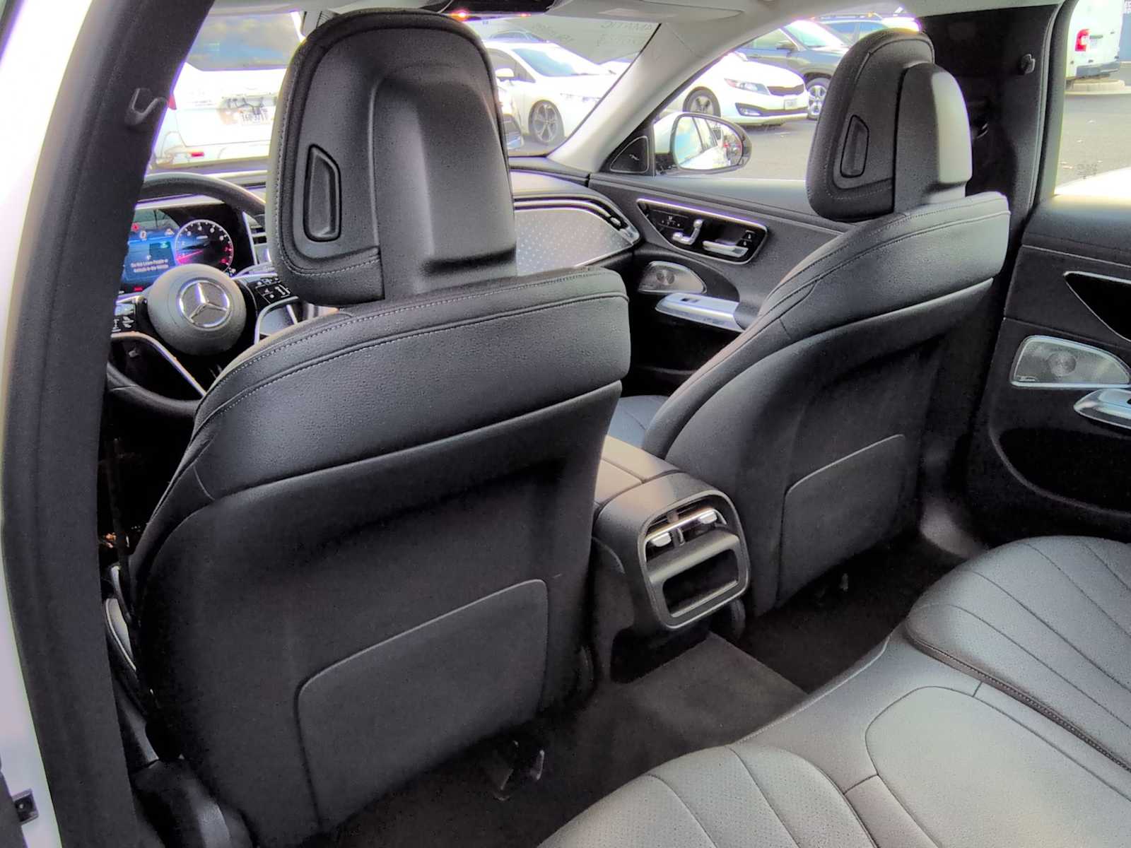 Thumbnail: 2024 Mercedes-Benz E-Class - 18