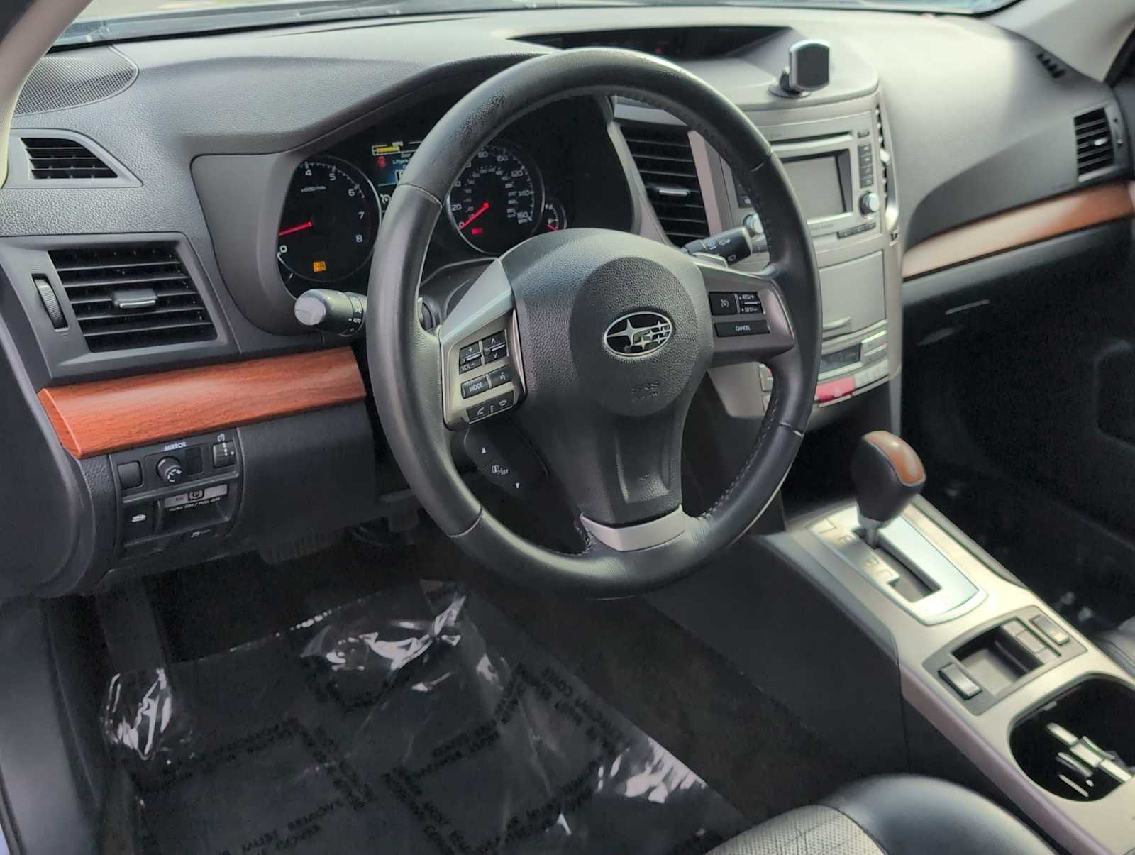 Thumbnail: 2013 Subaru Outback - 10