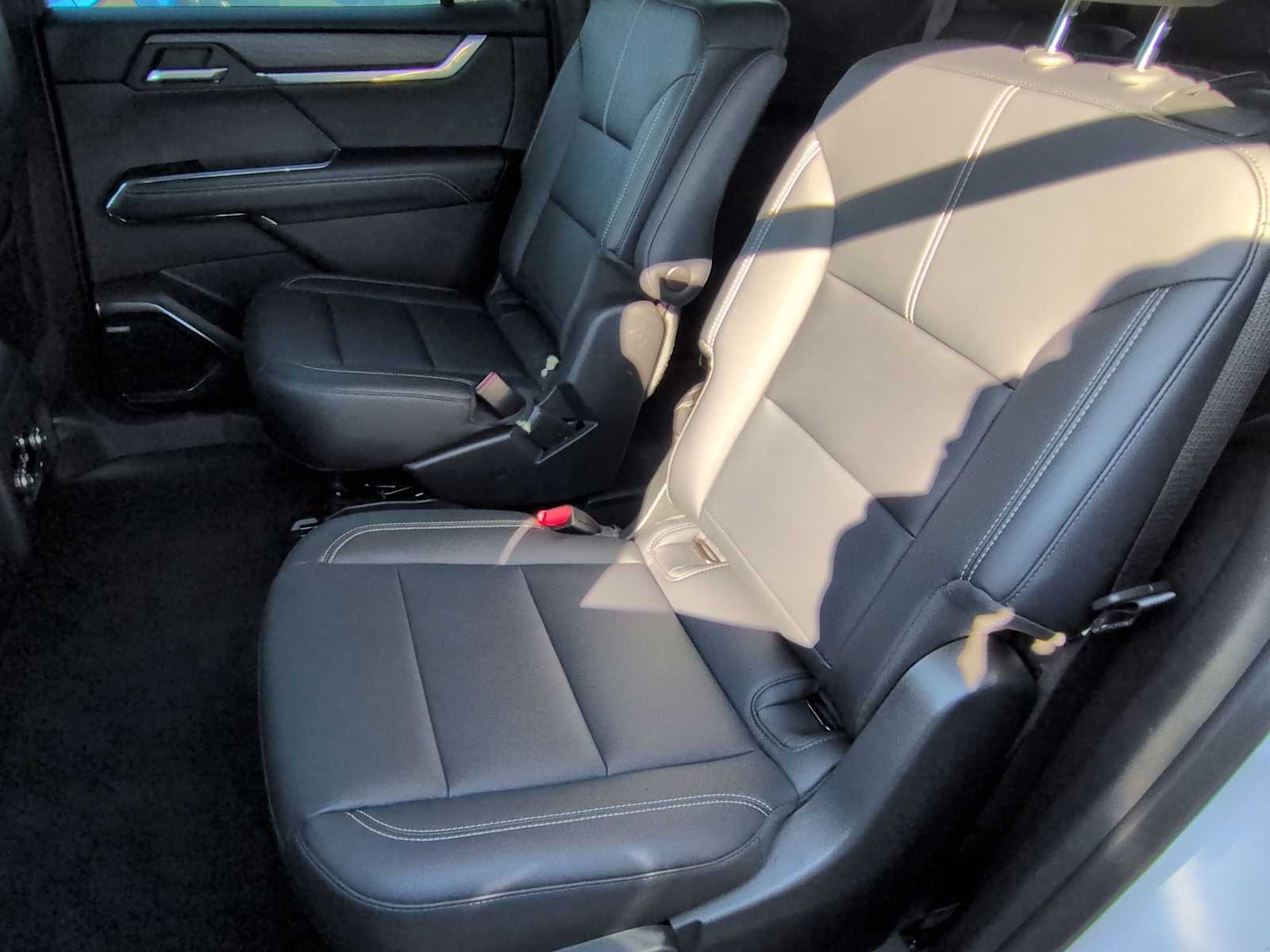 Thumbnail: 2024 GMC Acadia - 20