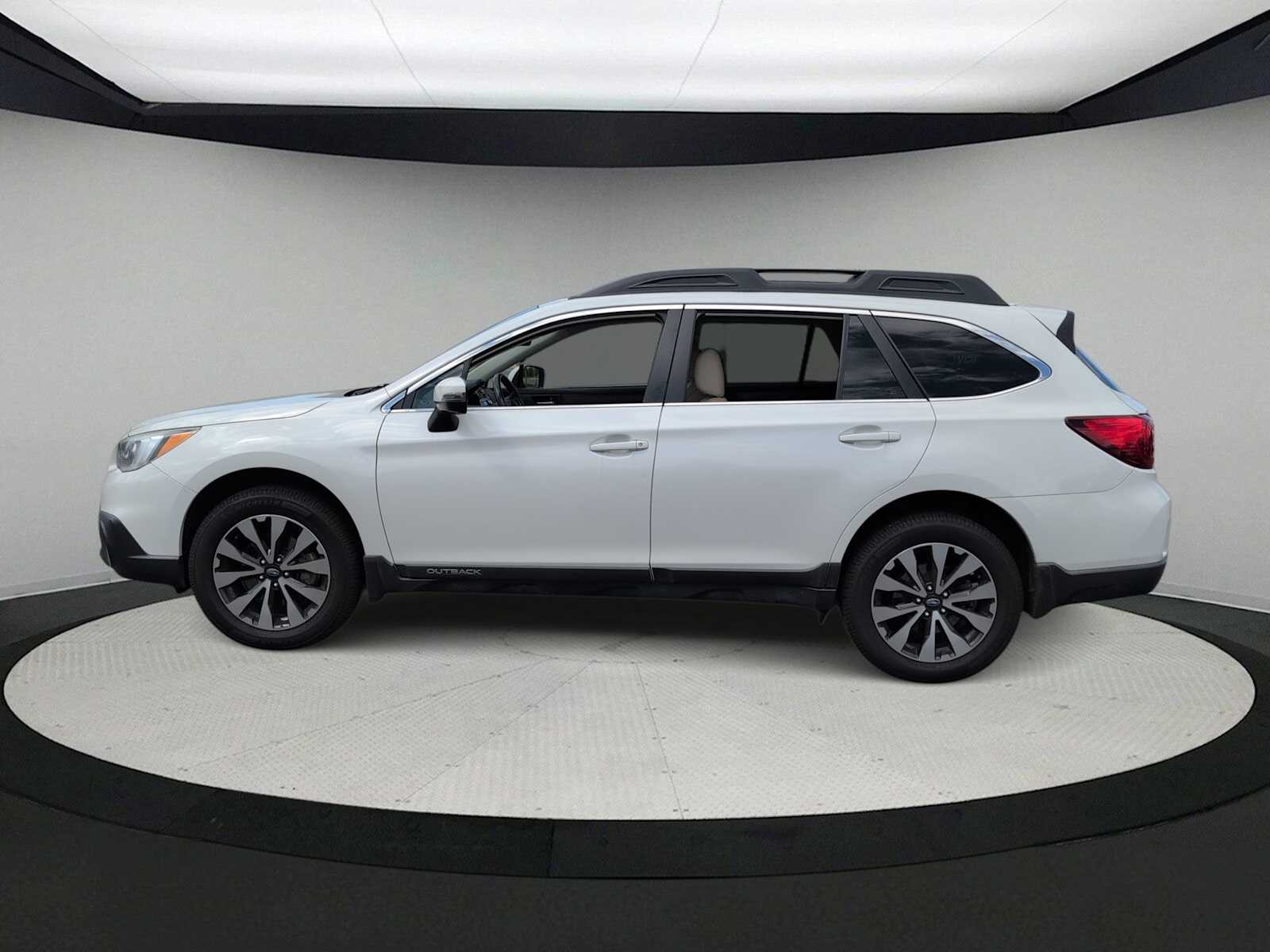 Thumbnail: 2017 Subaru Outback - 5
