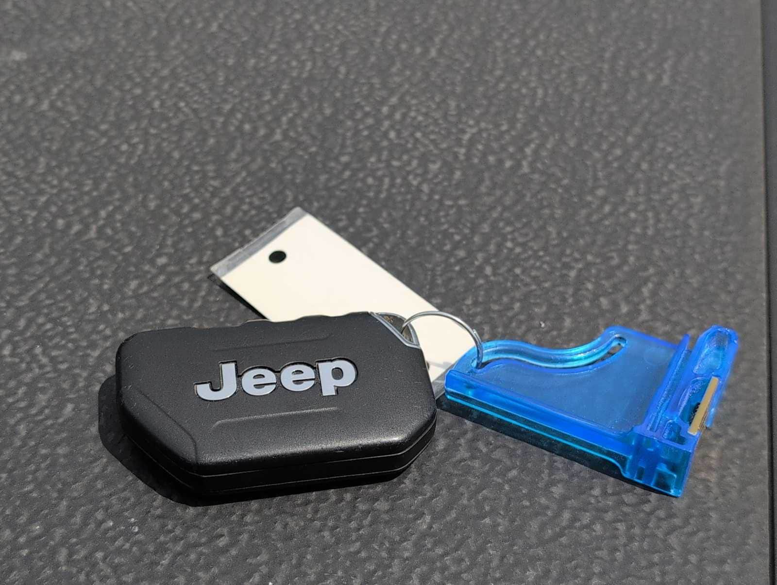 Thumbnail: 2020 Jeep Gladiator - 32