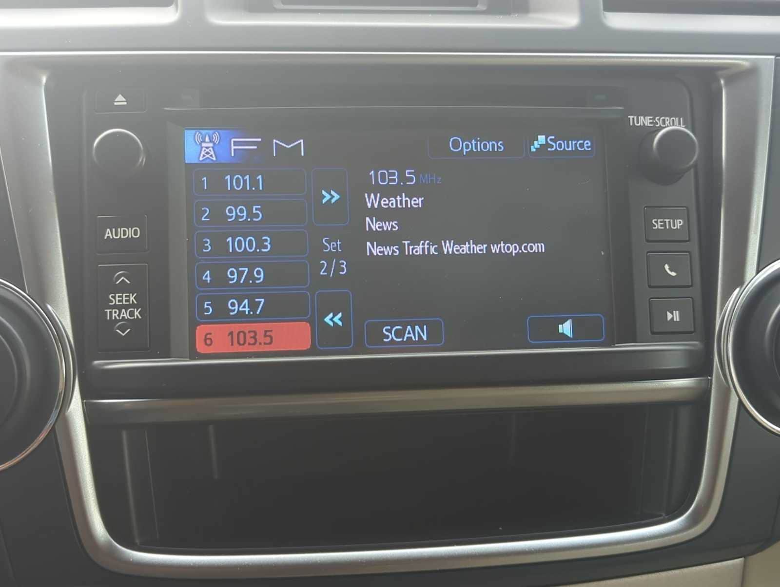 Thumbnail: 2013 Toyota Highlander - 31