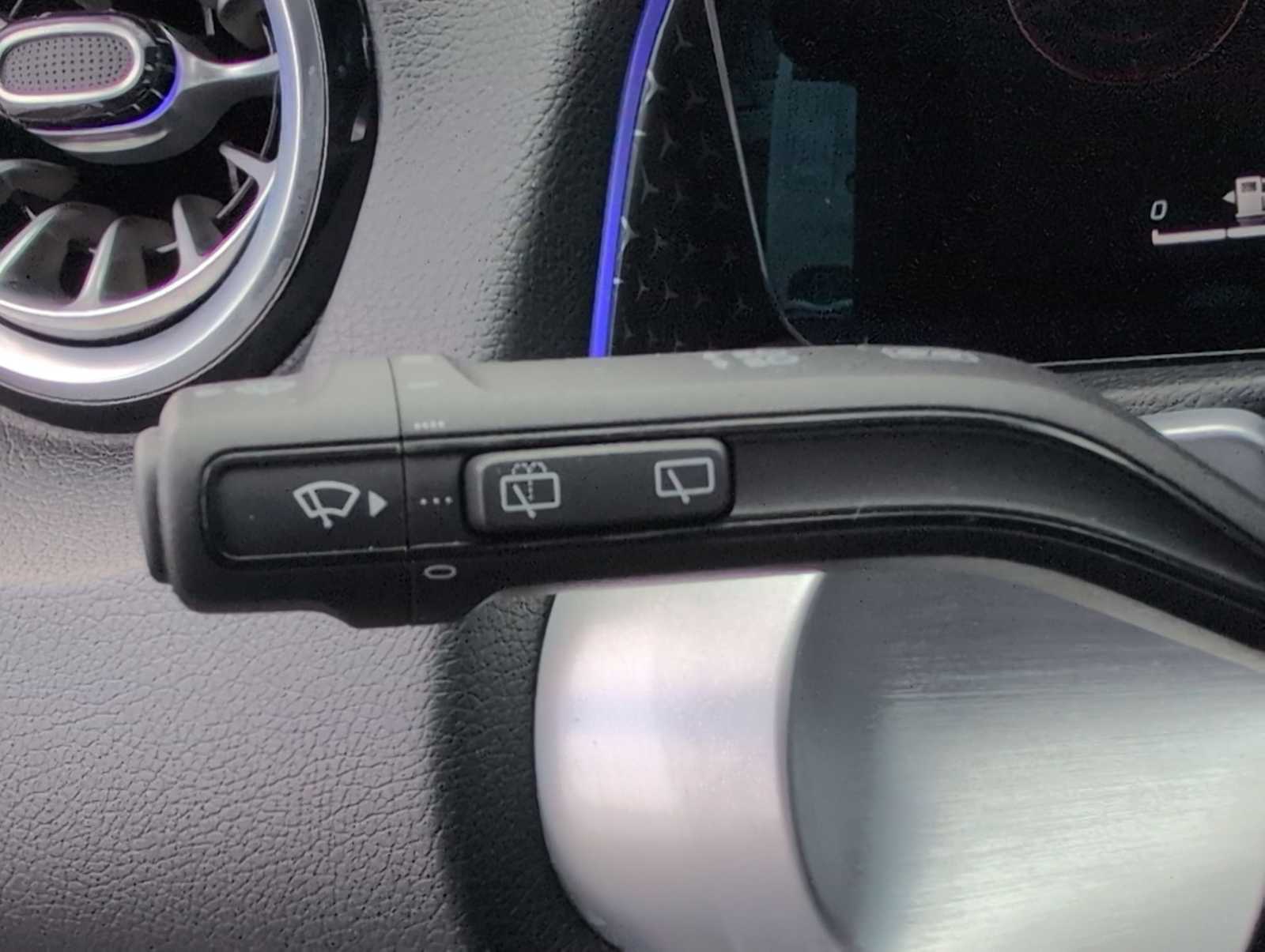 Thumbnail: 2024 Mercedes-Benz GLB - 25