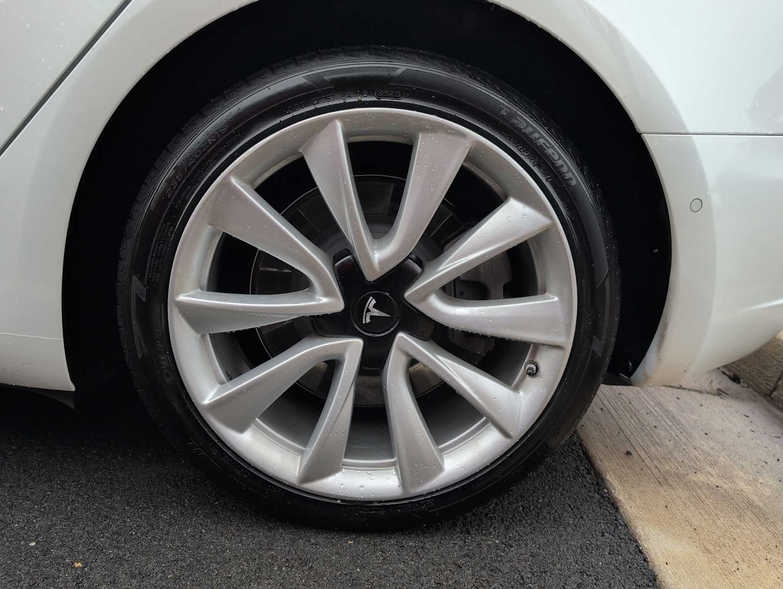 Thumbnail: 2019 Tesla Model 3 - 13