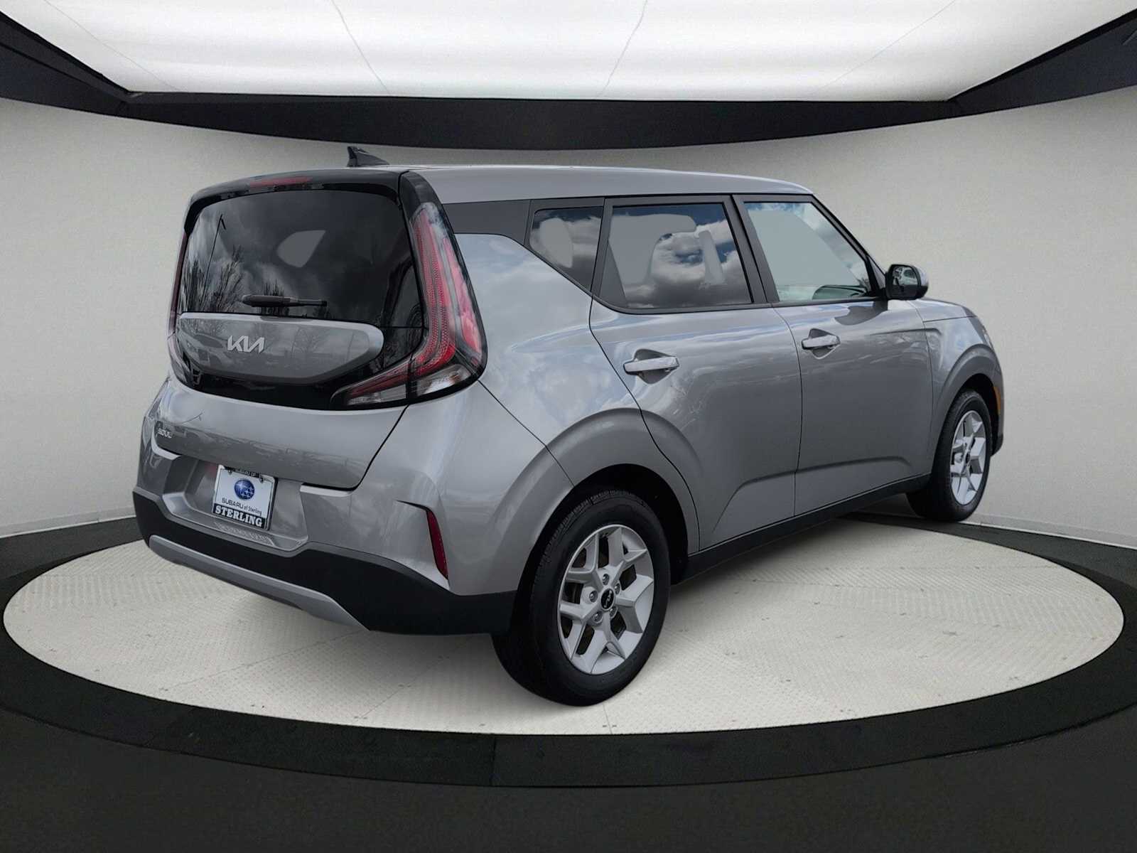 Thumbnail: 2023 Kia Soul - 8