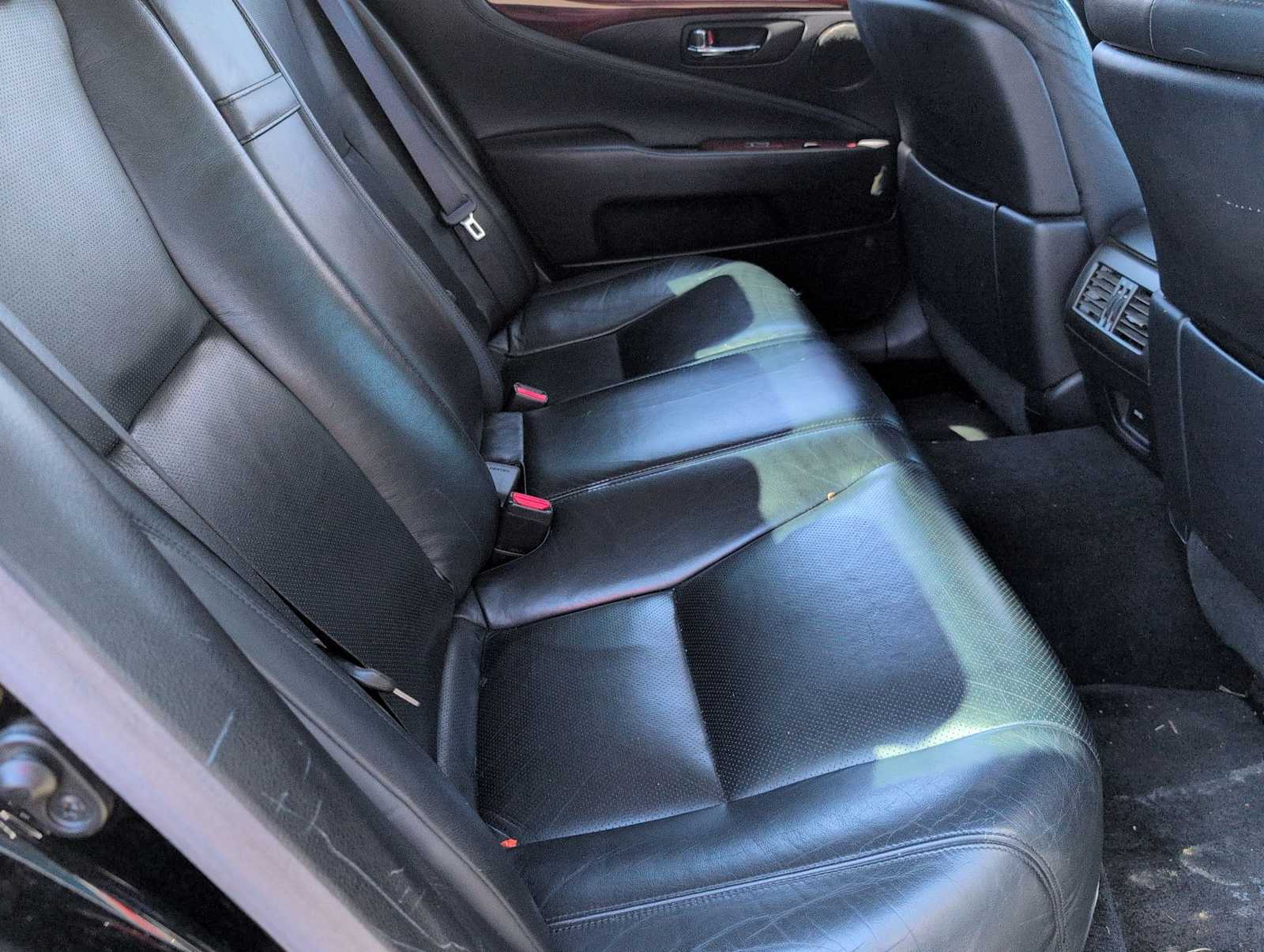 Thumbnail: 2012 Lexus LS - 19