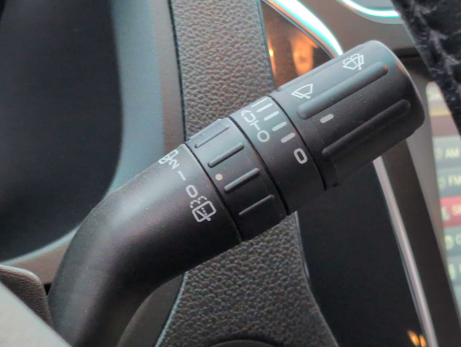 Thumbnail: 2016 Ford Explorer - 25