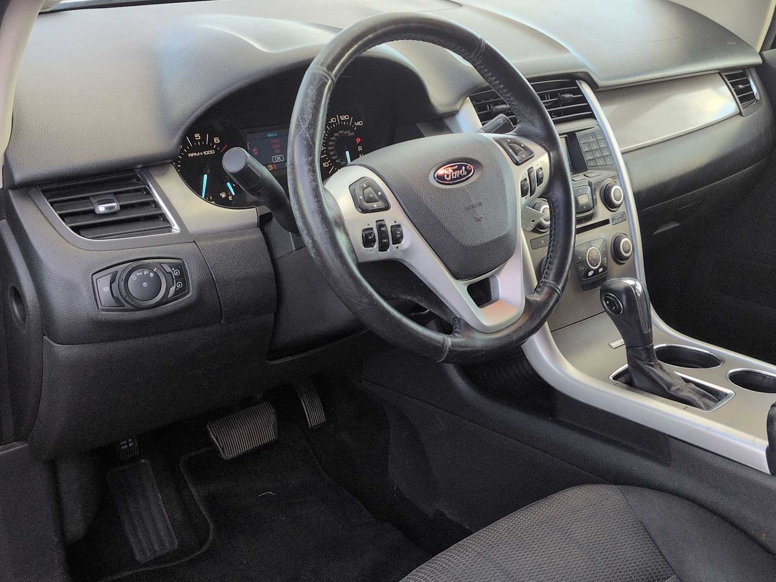 Thumbnail: 2013 Ford Edge - 15