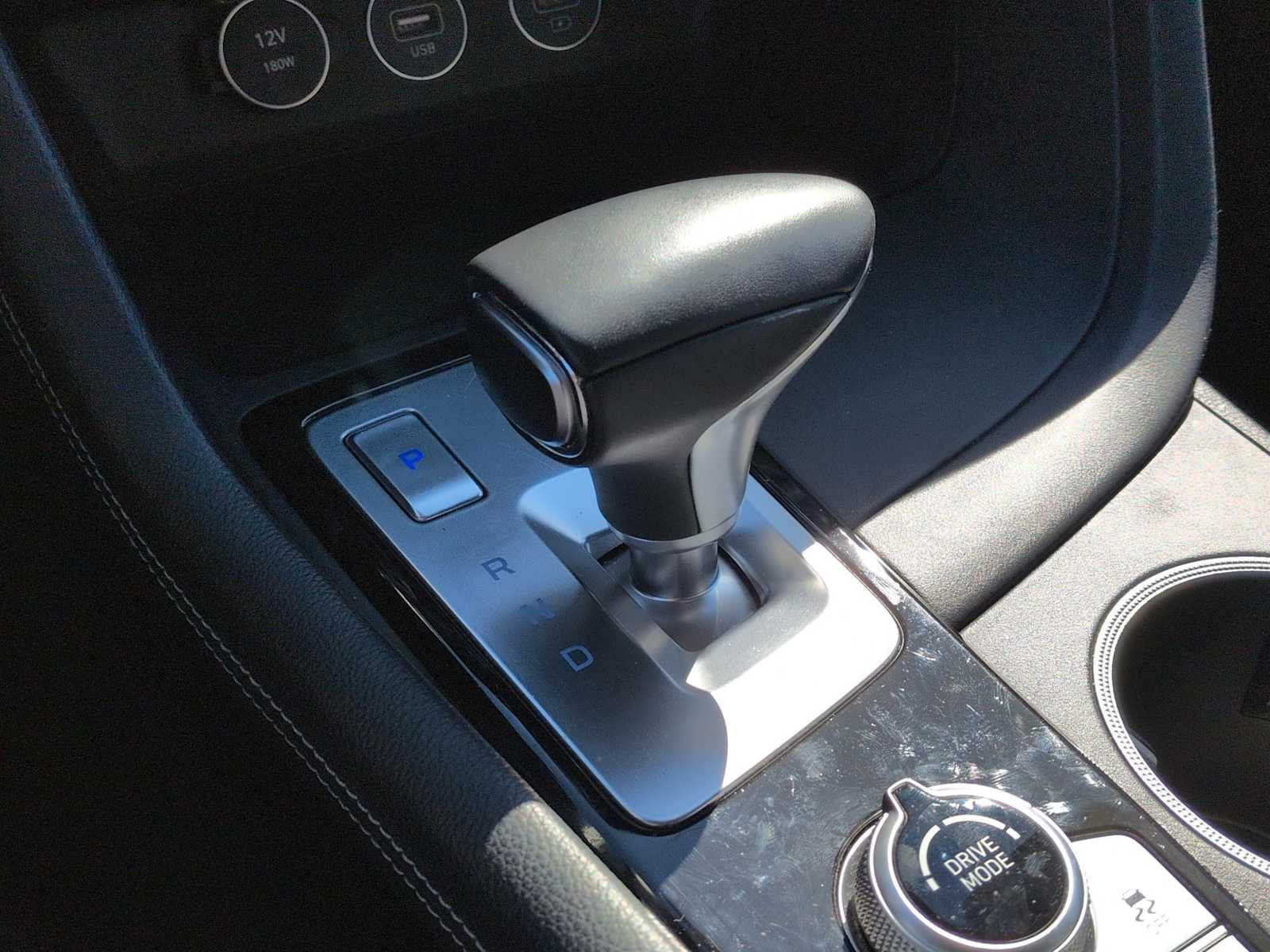 Thumbnail: 2023 Genesis G70 - 33