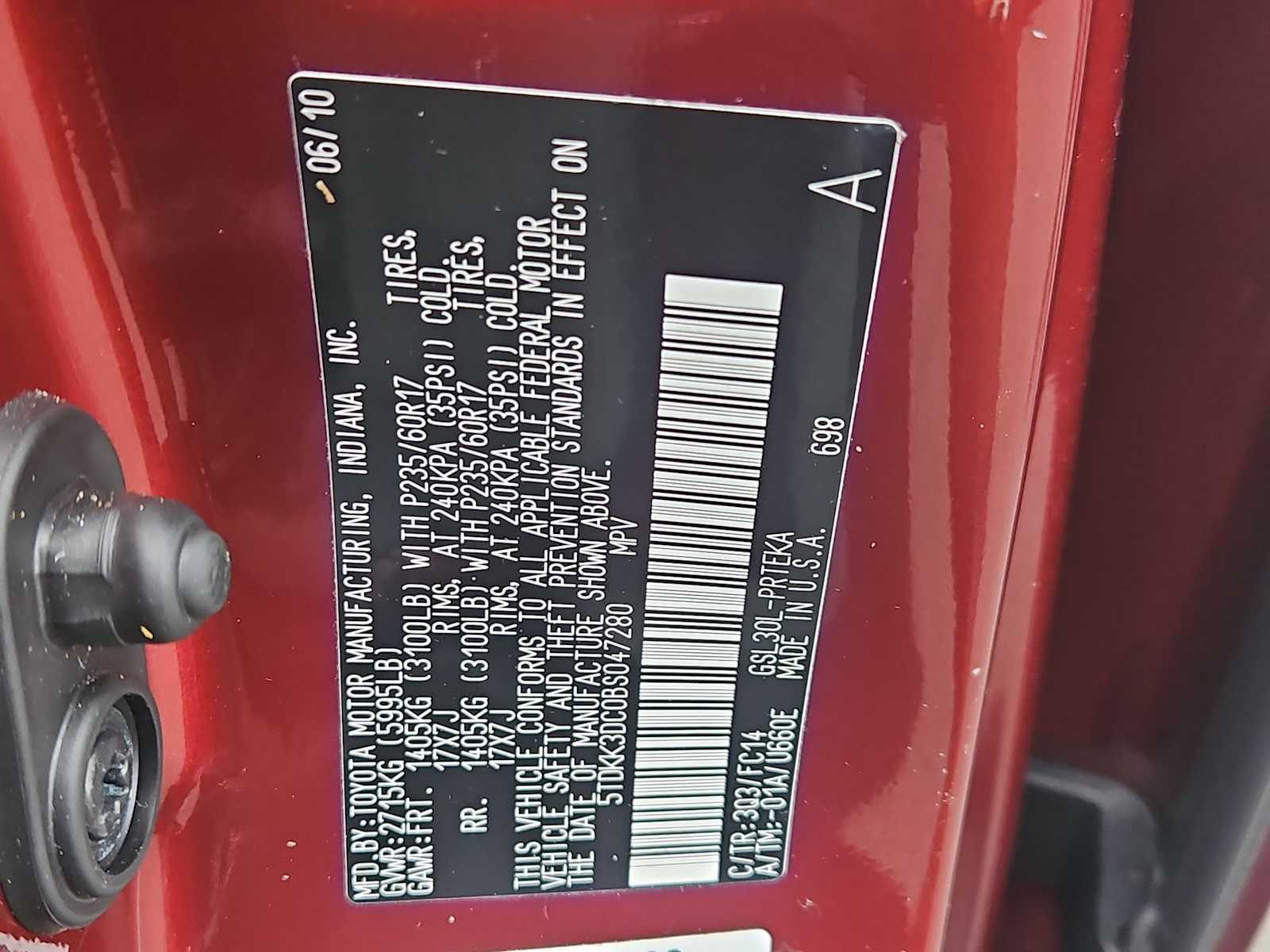 Thumbnail: 2011 Toyota Sienna - 33